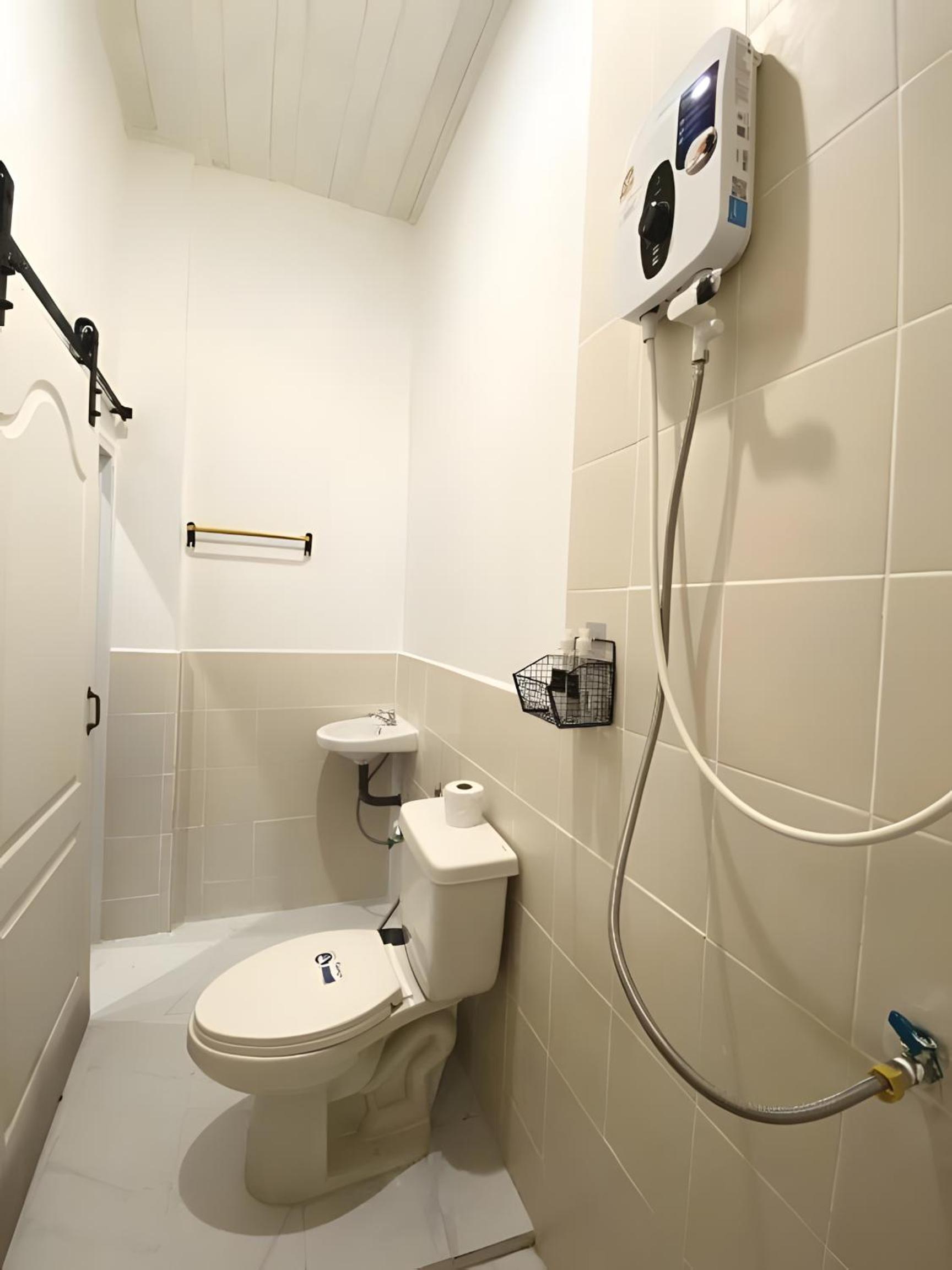 Rest Inn Yaowarat Bangkok - เรสอินน์ เยาวราช