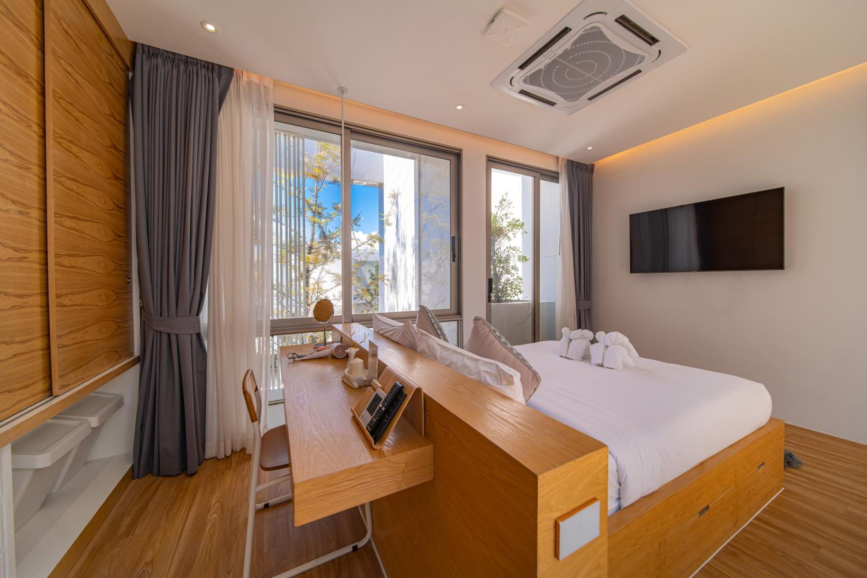 Tropical 3BR Villa with Private Pool Residence Villa by Warm Plus