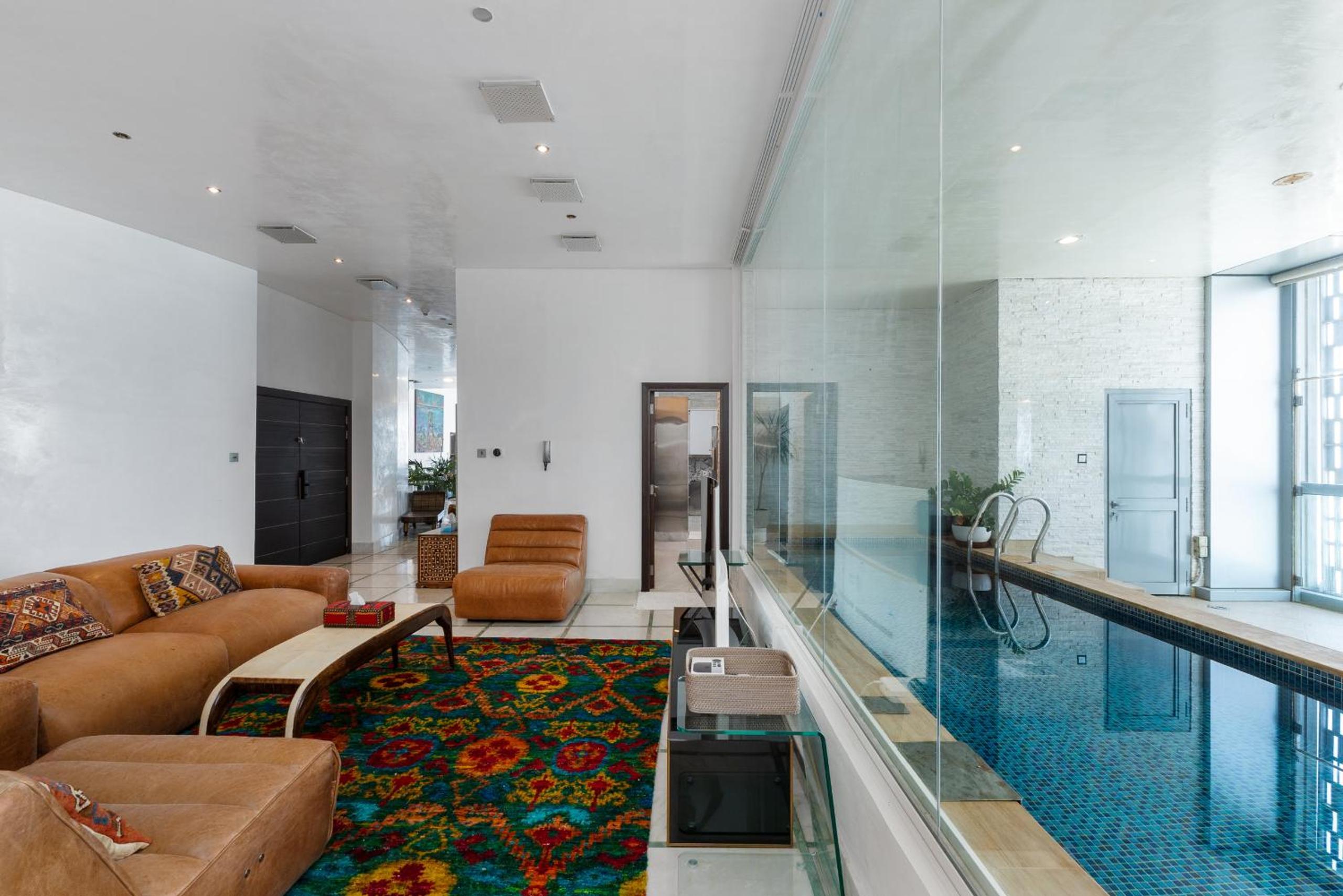 Cayan Tower Dubai Marina - Mint Stay
