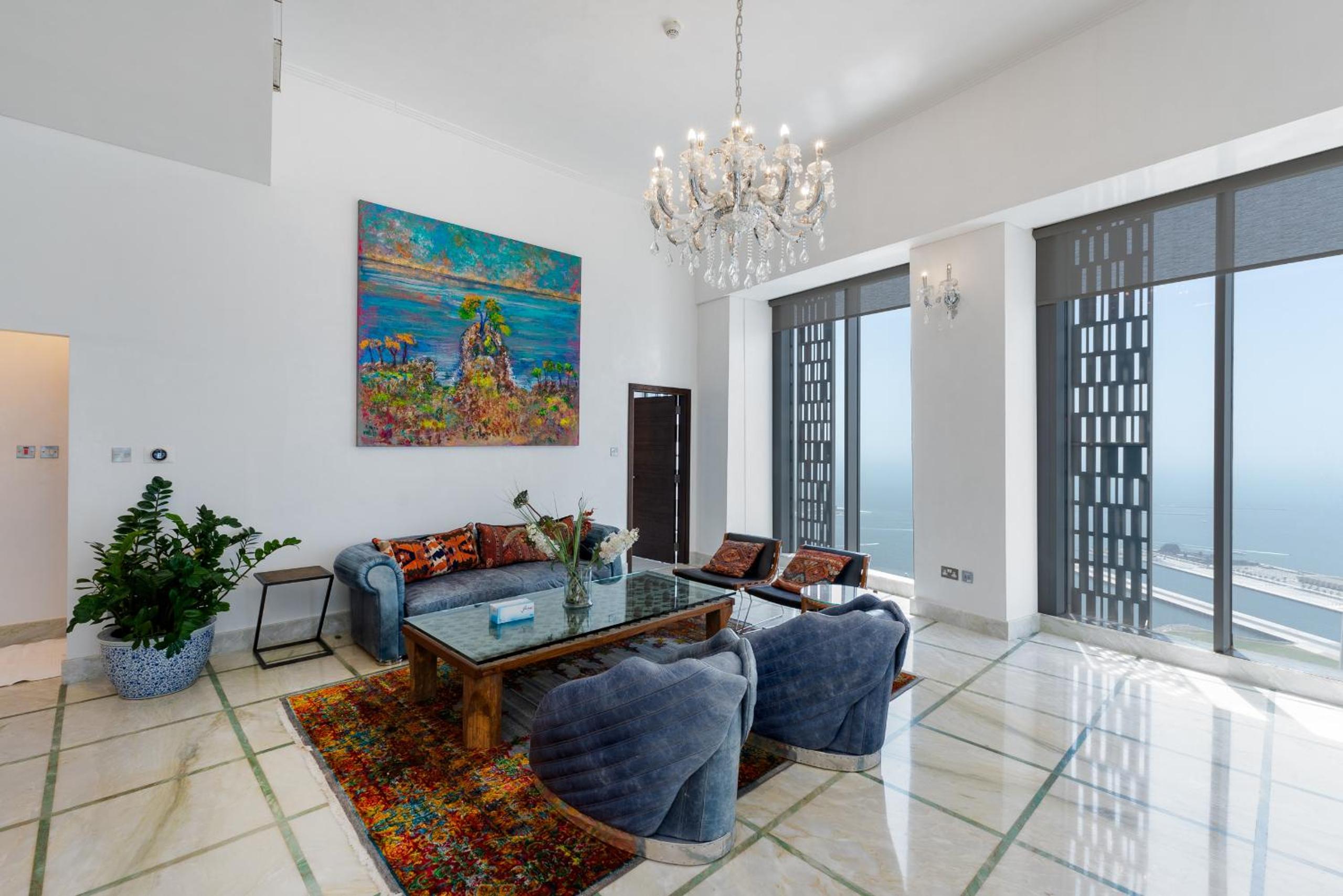 Cayan Tower Dubai Marina - Mint Stay
