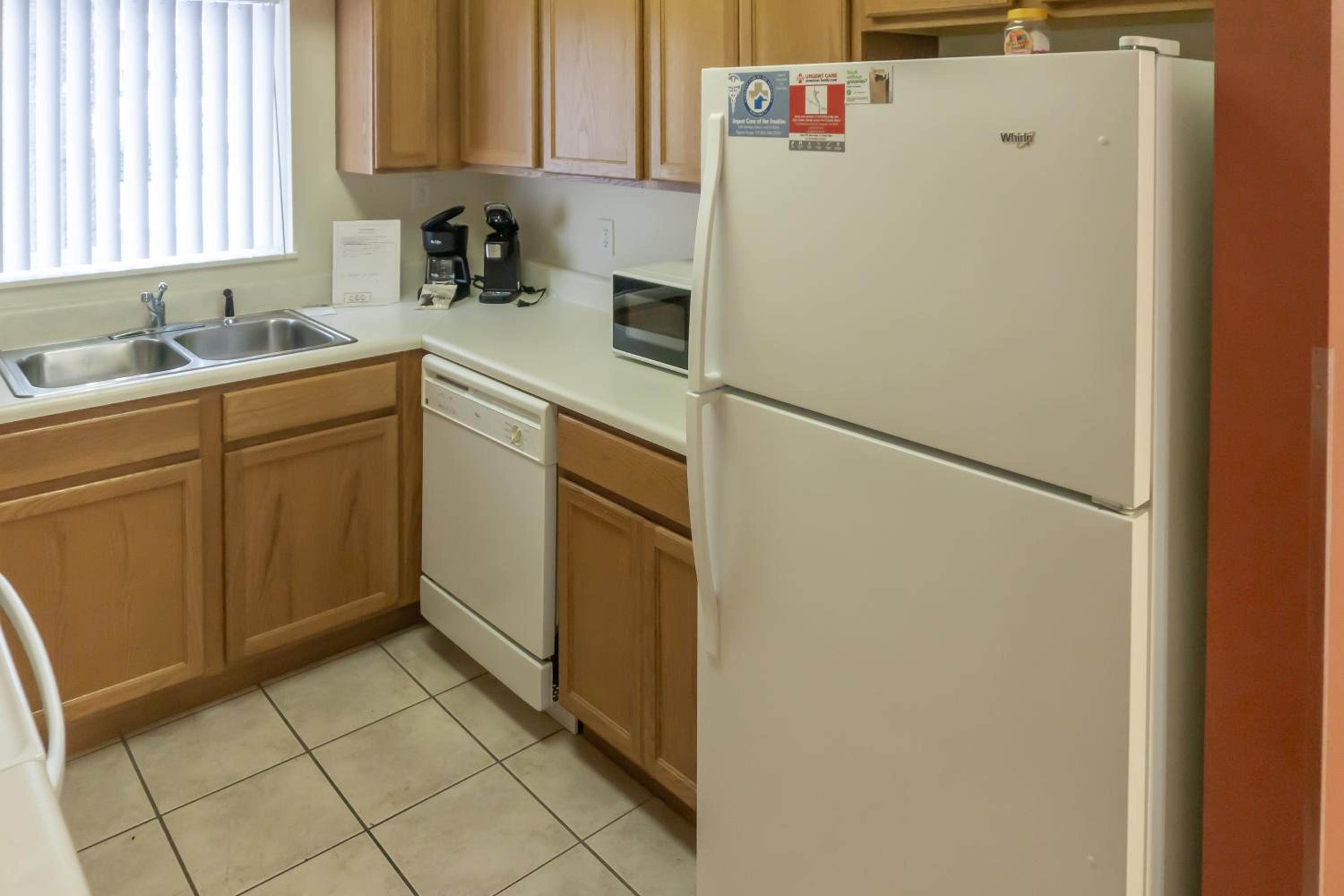 Mtn Views! Walkable Pigeon Forge Retreat with Pool