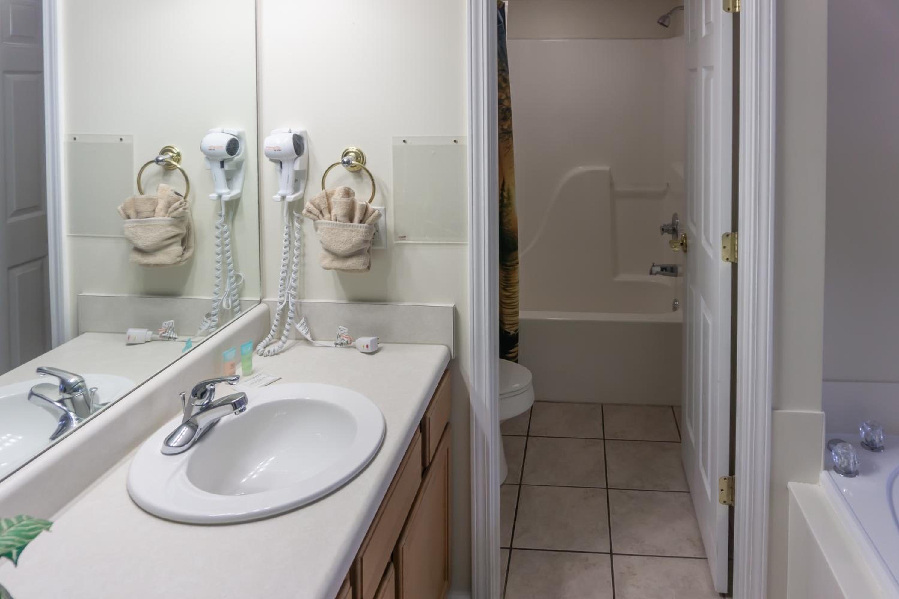 Mtn Views! Walkable Pigeon Forge Retreat with Pool