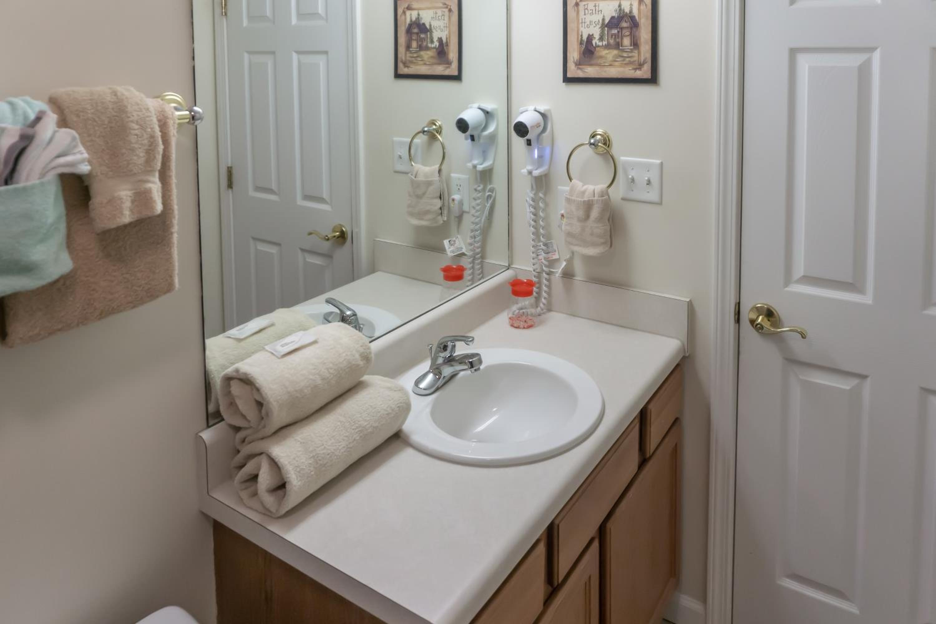 Mtn Views! Walkable Pigeon Forge Retreat with Pool
