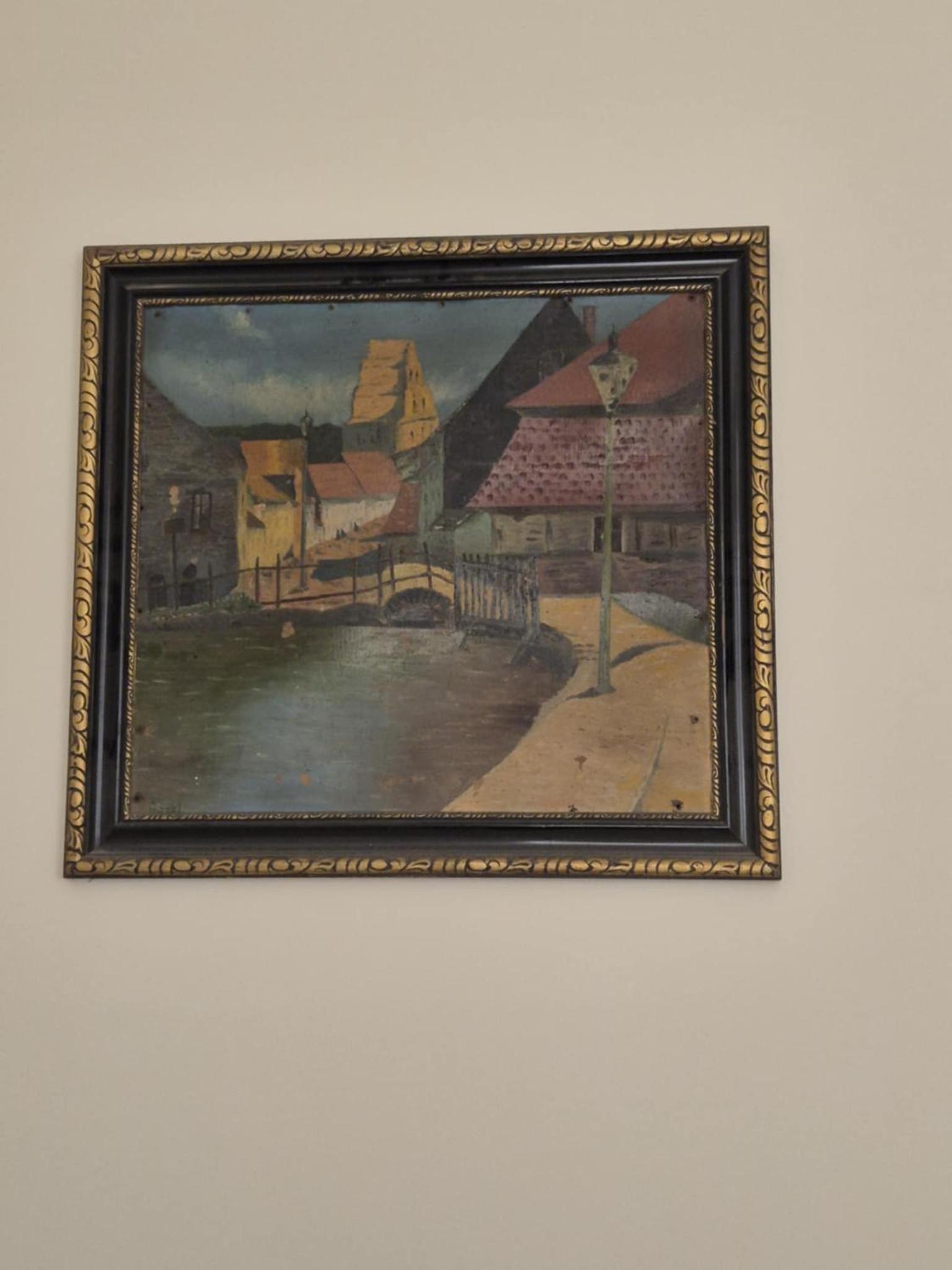 City apartman with piano
