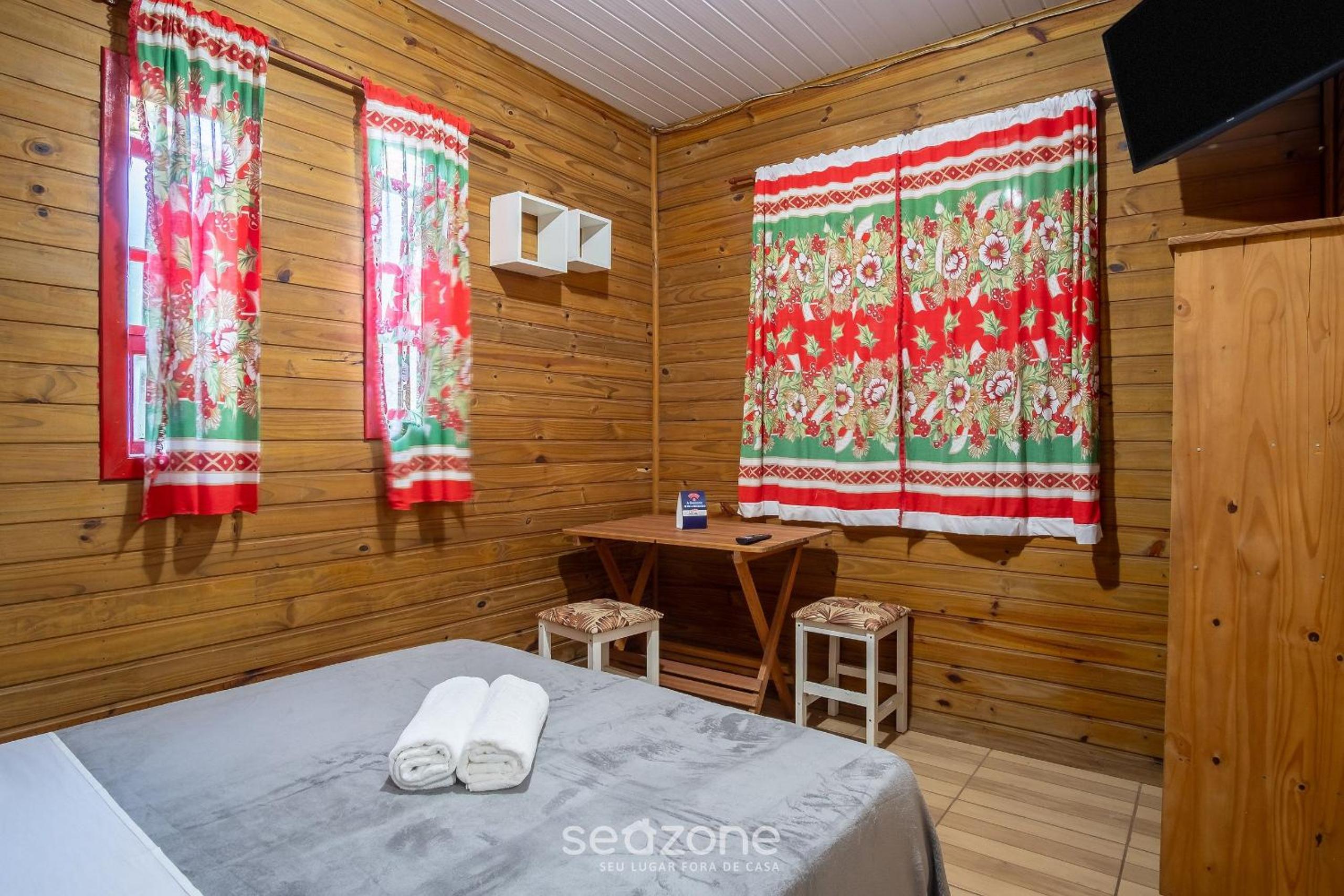 Relaxing cabins near Praia do Rosa - PRJ