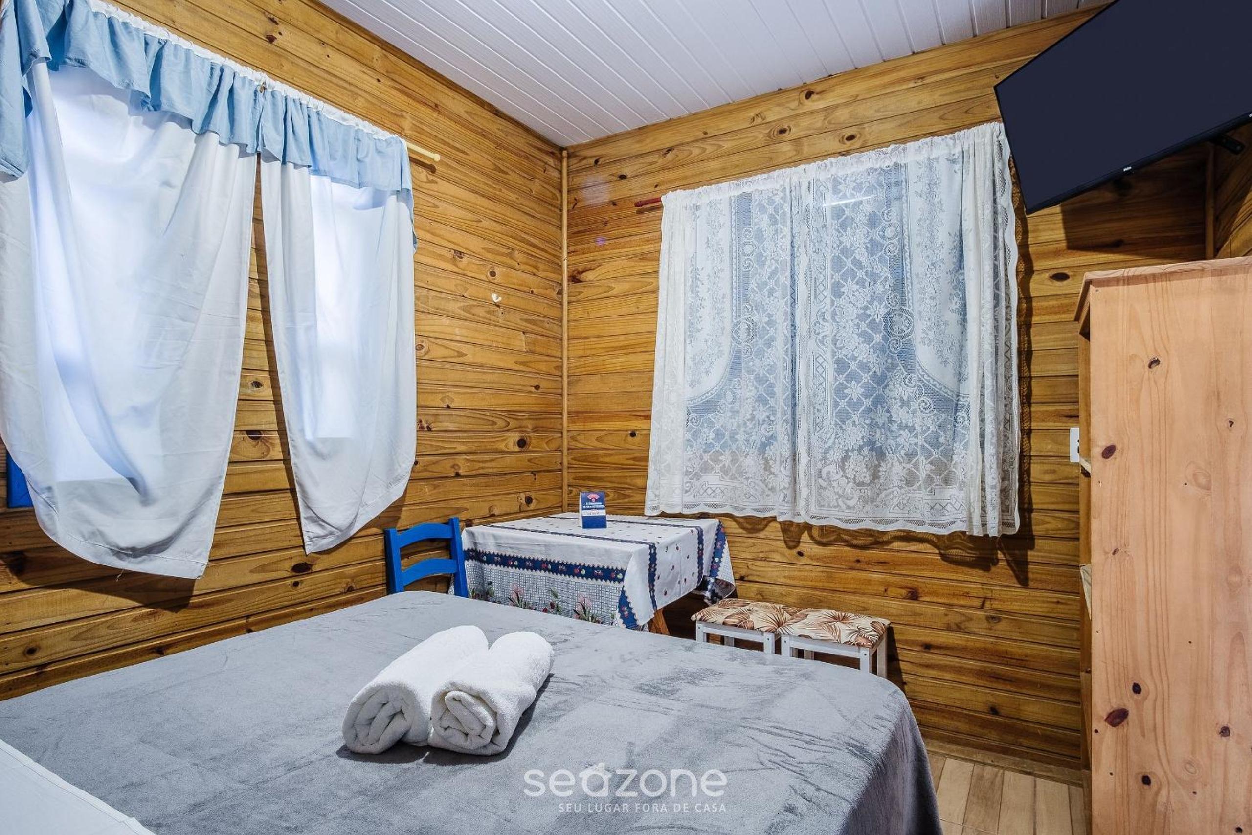 Relaxing cabins near Praia do Rosa - PRJ