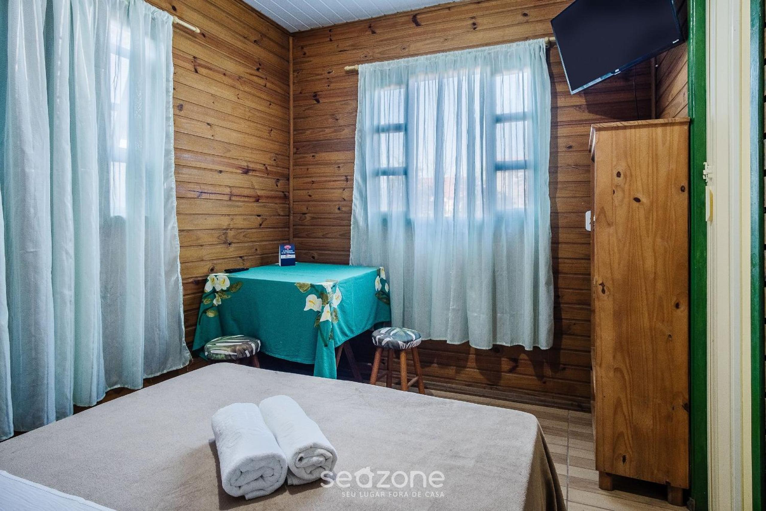 Relaxing cabins near Praia do Rosa - PRJ