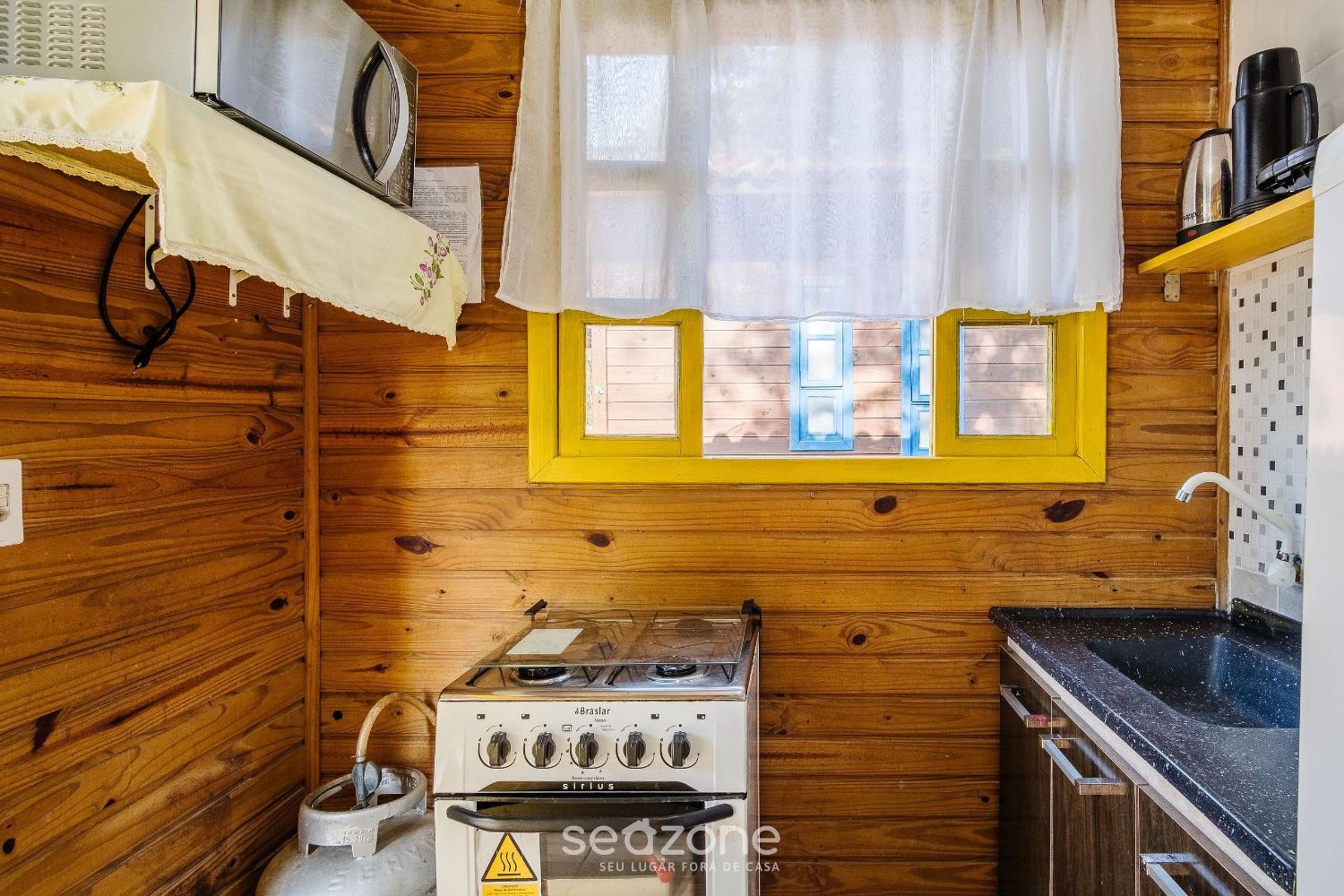 Relaxing cabins near Praia do Rosa - PRJ