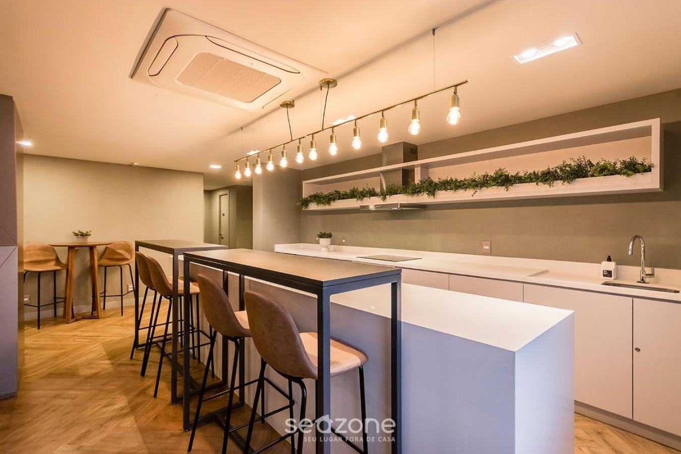 Studio in Building with Swimming Pool in Porto Alegre - JRE