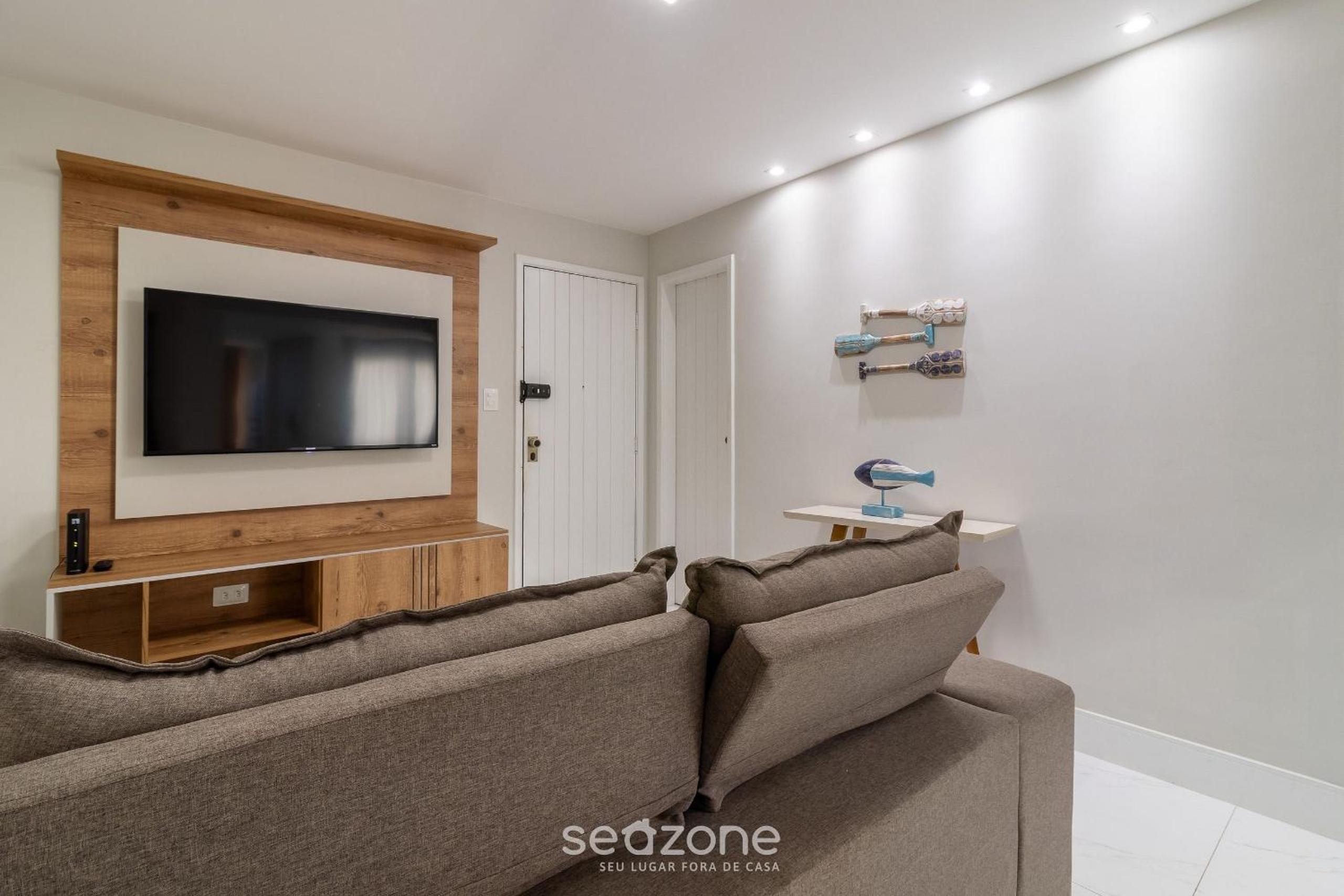 Beautiful Apart in Barra 110m from Beach CSF0202