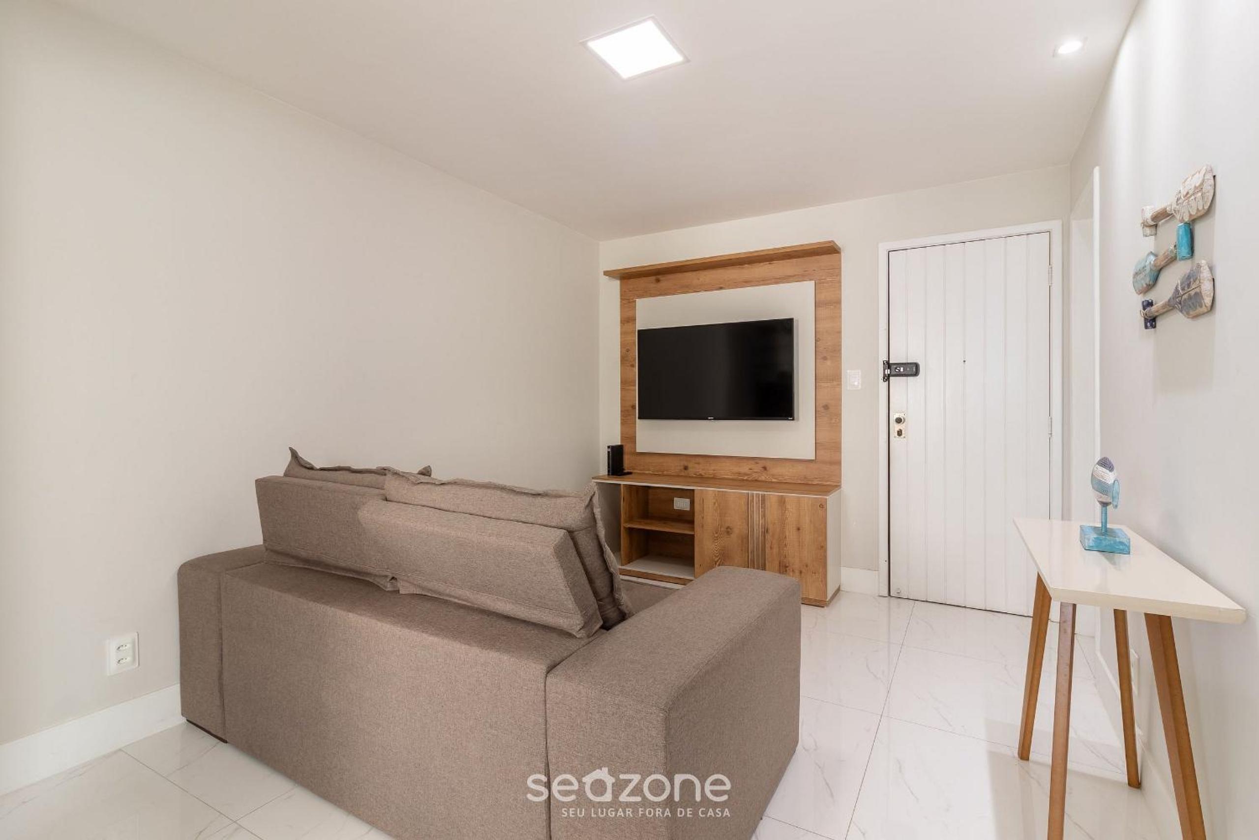 Beautiful Apart in Barra 110m from Beach CSF0202