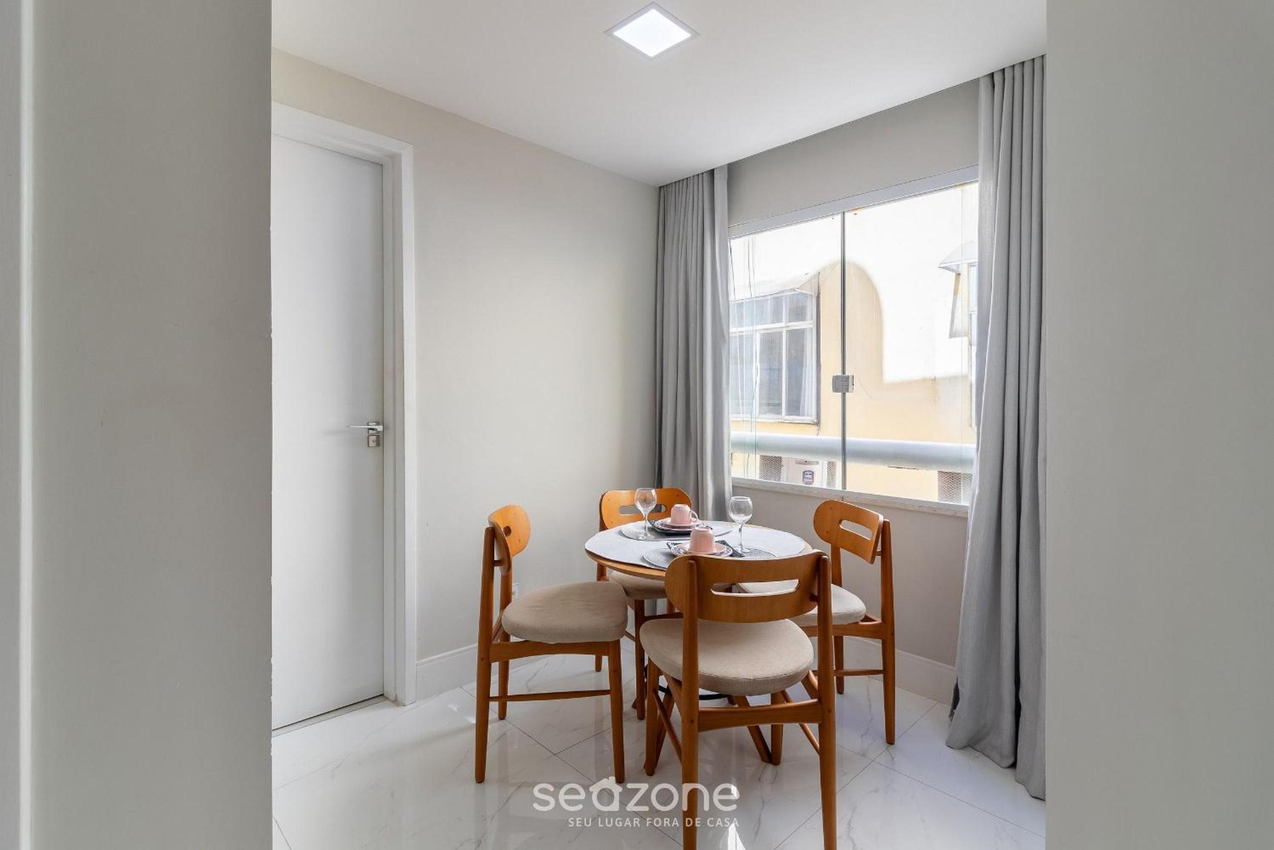 Beautiful Apart in Barra 110m from Beach CSF0202