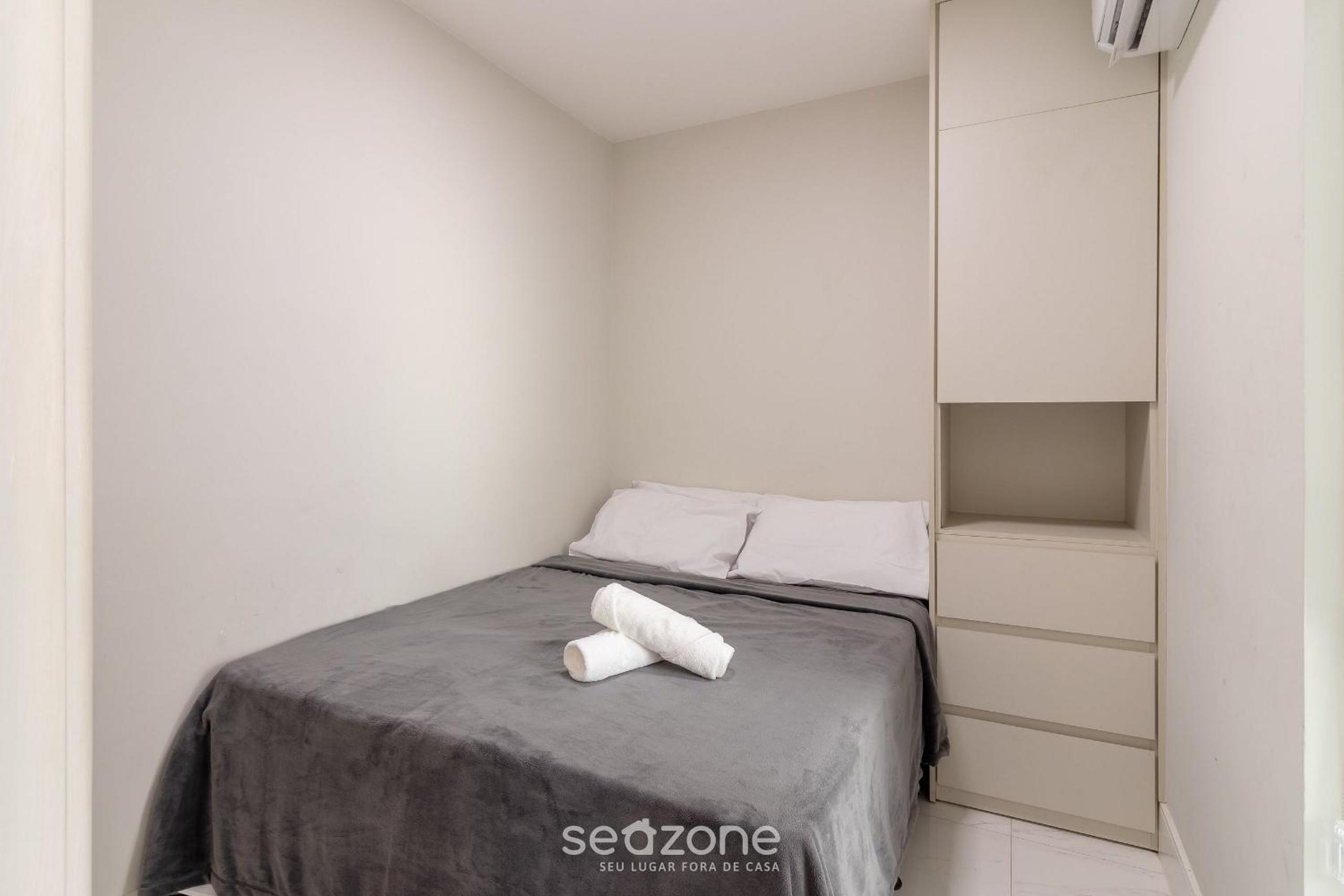 Beautiful Apart in Barra 110m from Beach CSF0202