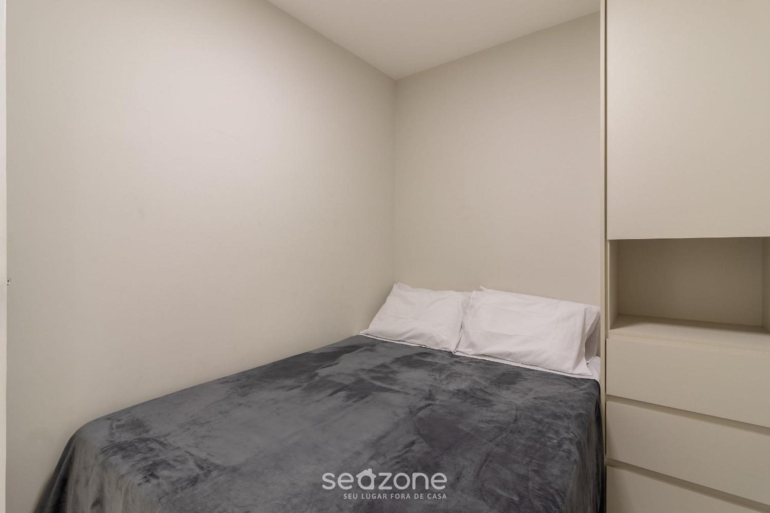 Beautiful Apart in Barra 110m from Beach CSF0202