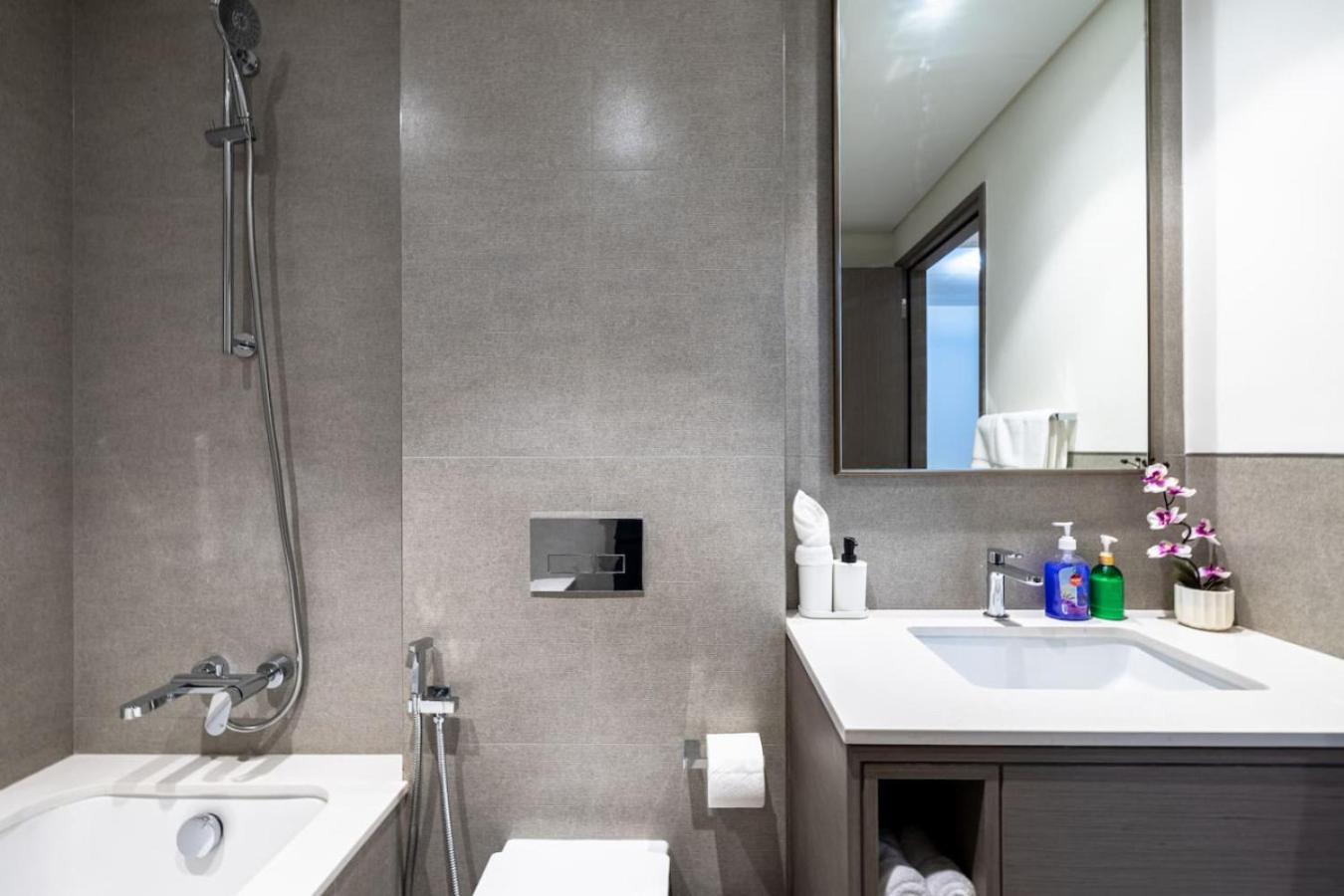 Luxury Grande 2BR Near DubaiMall