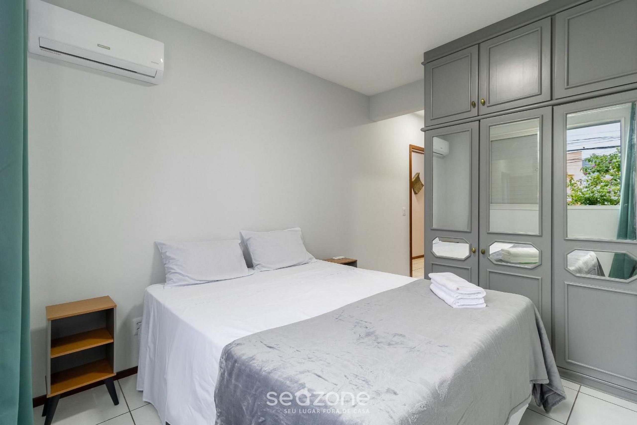 Apt with 3 bedrooms 200m from UFSC ELK0101