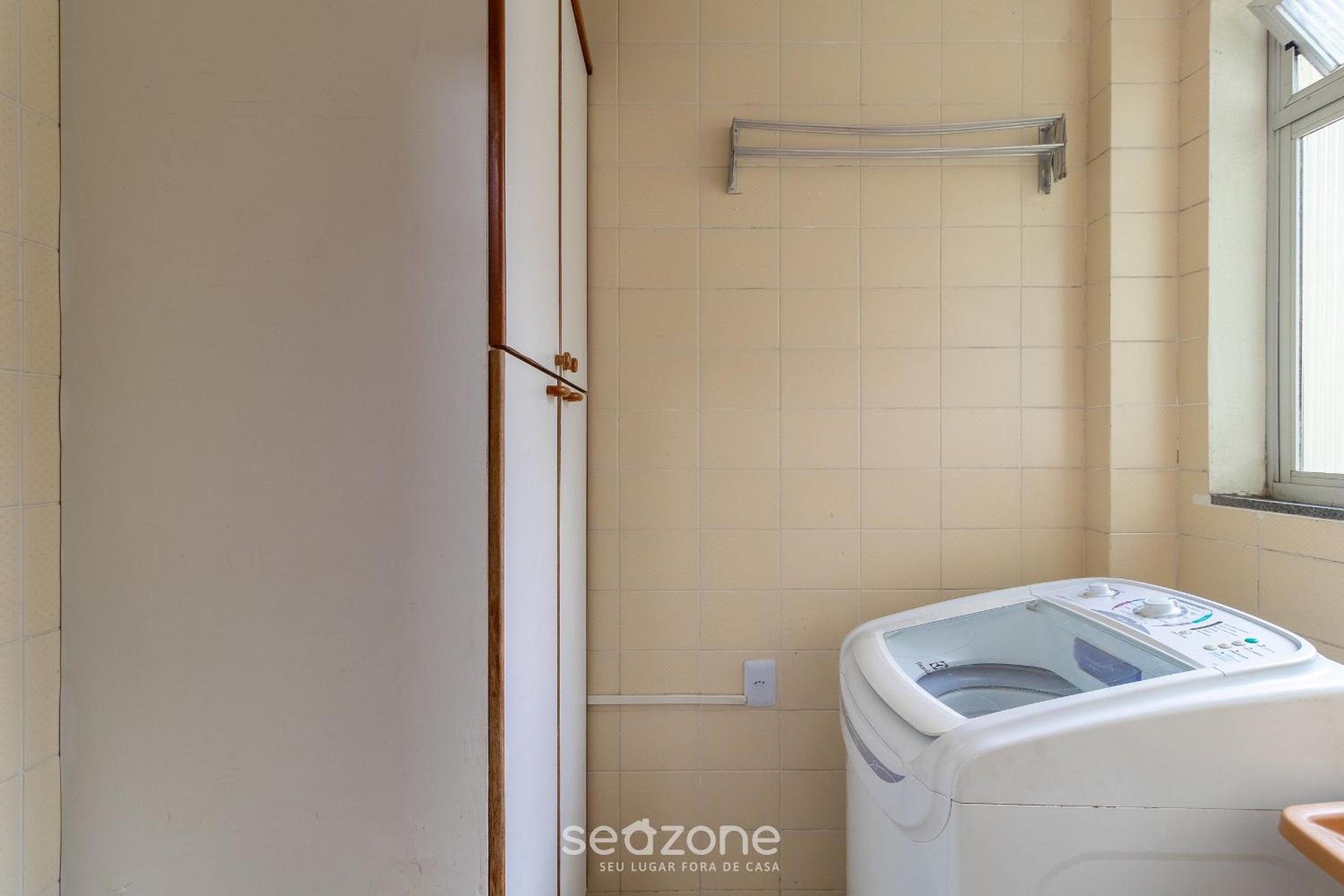 Apt with 3 bedrooms 200m from UFSC ELK0101