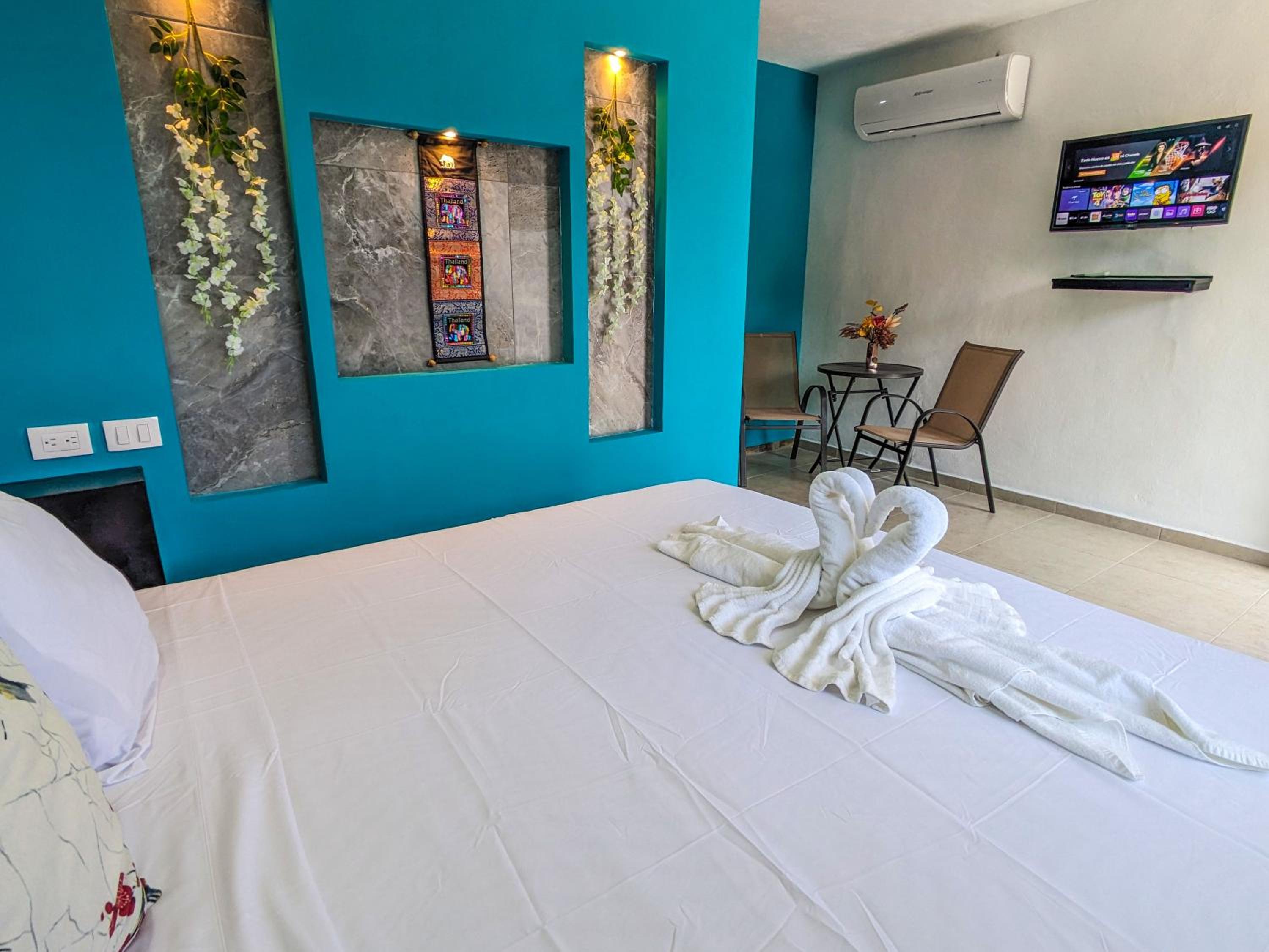 Family Escape 2 Private Apartments Sleeps 8 500m Beach Kitchen AC Value Stay 7B8B