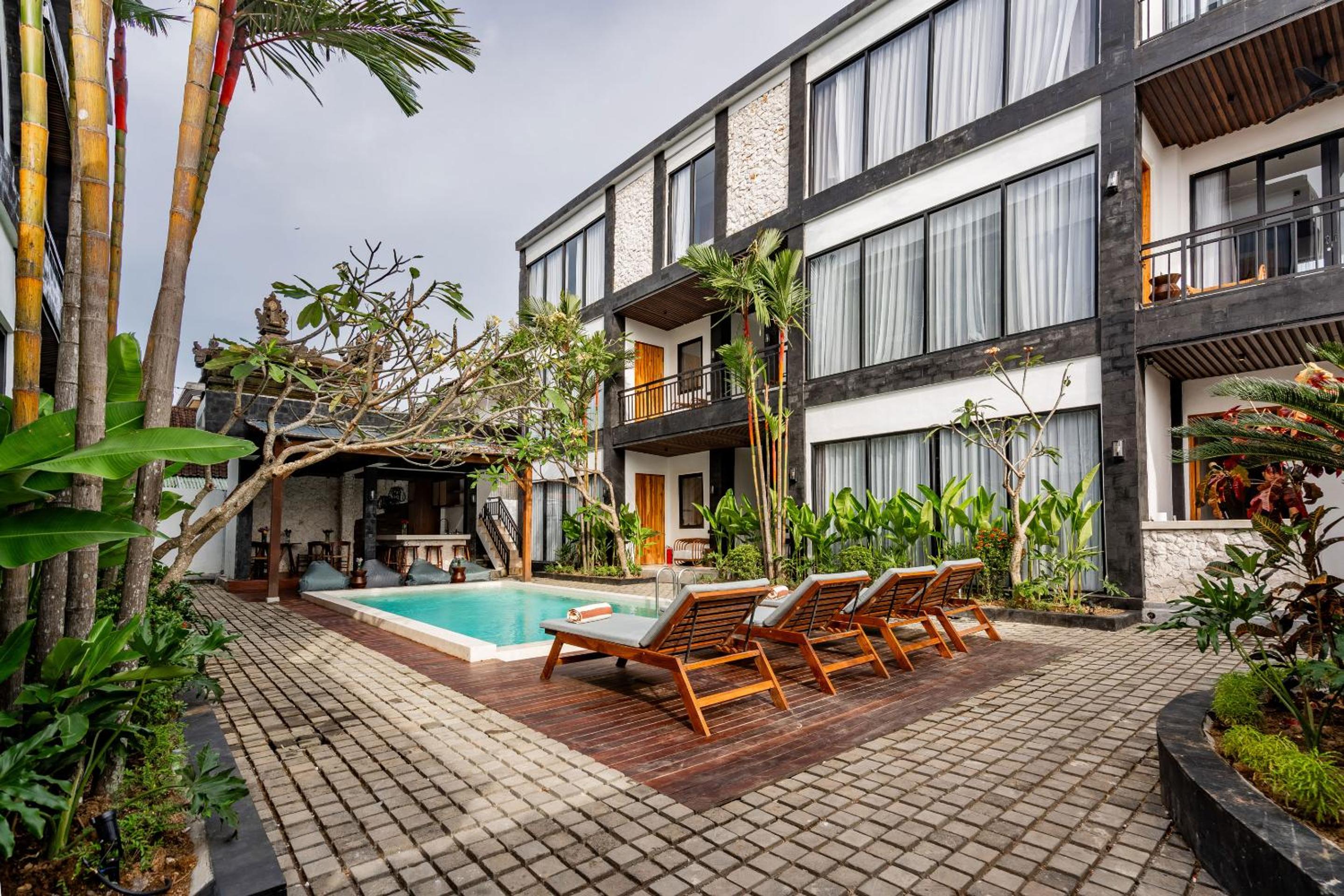 Sebelas Apartments by EVDEkimi - The Residence with Authentic Cafe in Ubud Center
