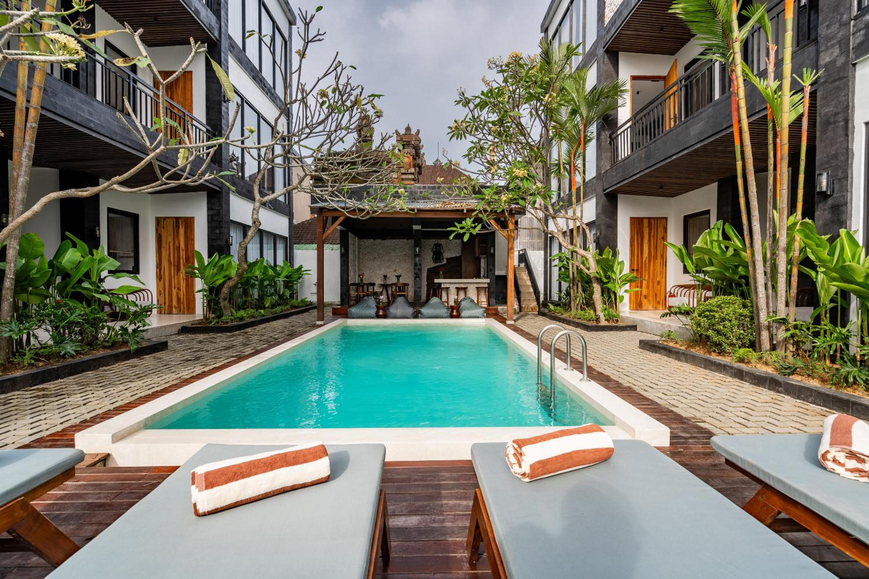 Sebelas Apartments by EVDEkimi - The Residence with Authentic Cafe in Ubud Center