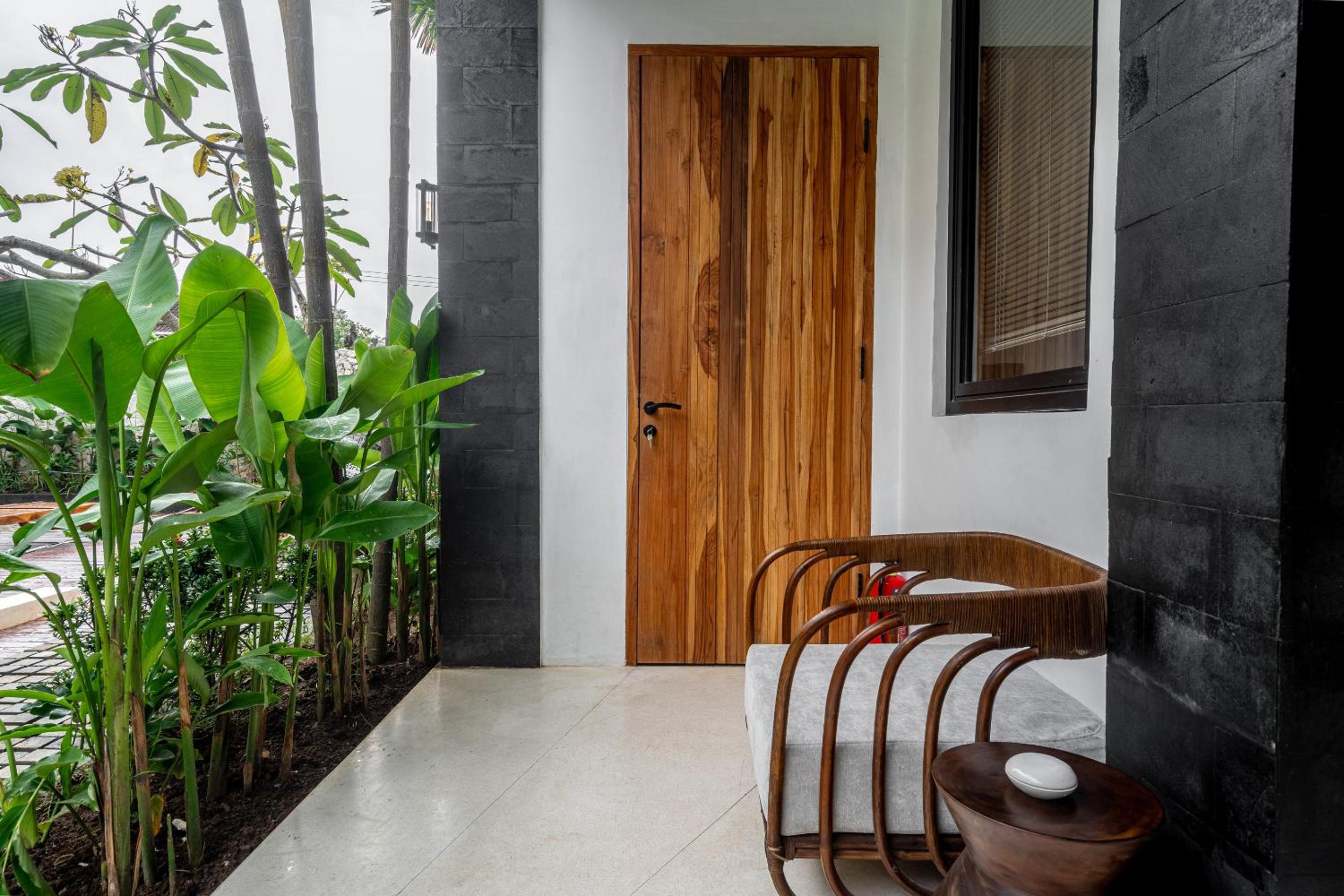 Sebelas Apartments by EVDEkimi - The Residence with Authentic Cafe in Ubud Center