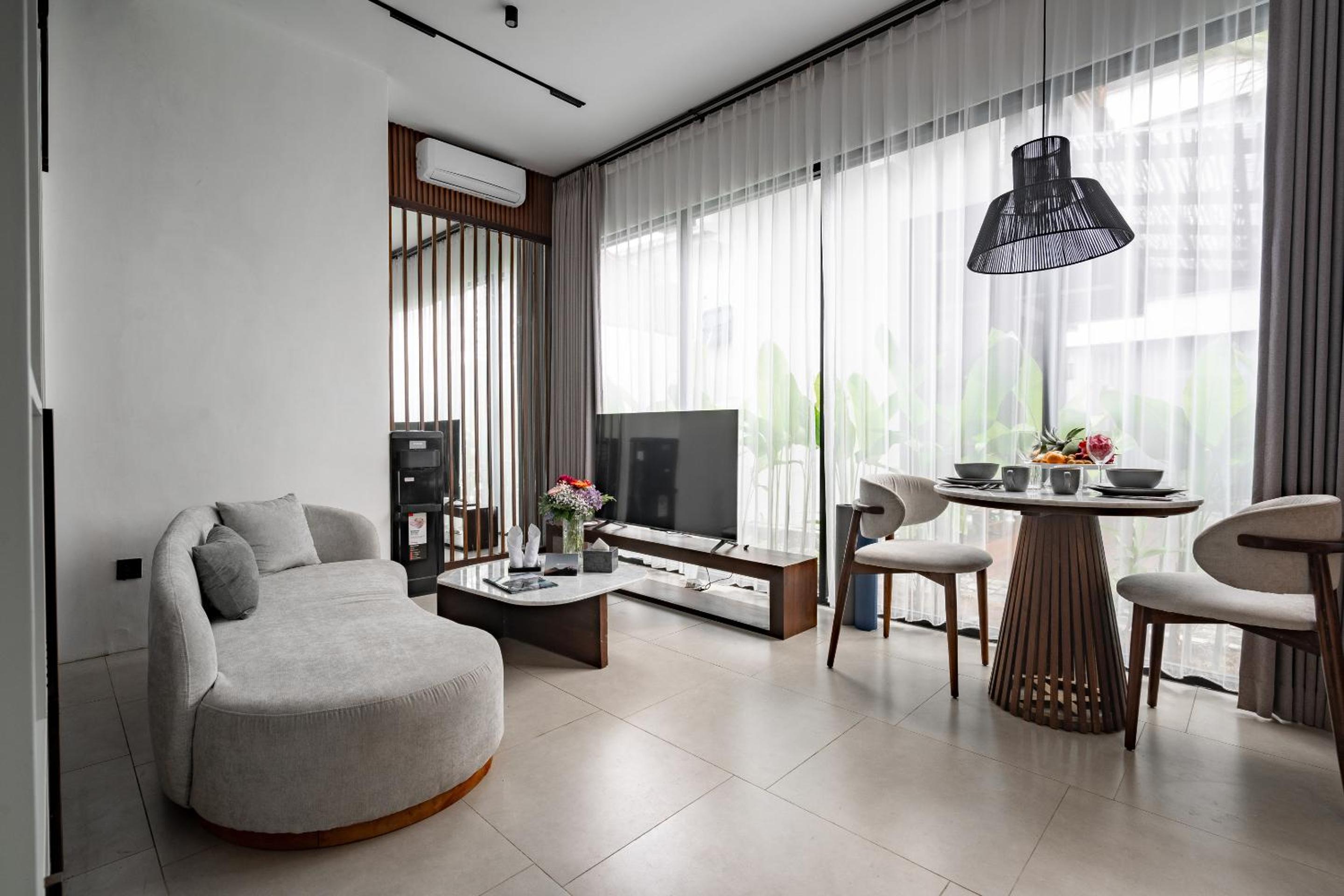 Sebelas Apartments by EVDEkimi - The Residence with Authentic Cafe in Ubud Center