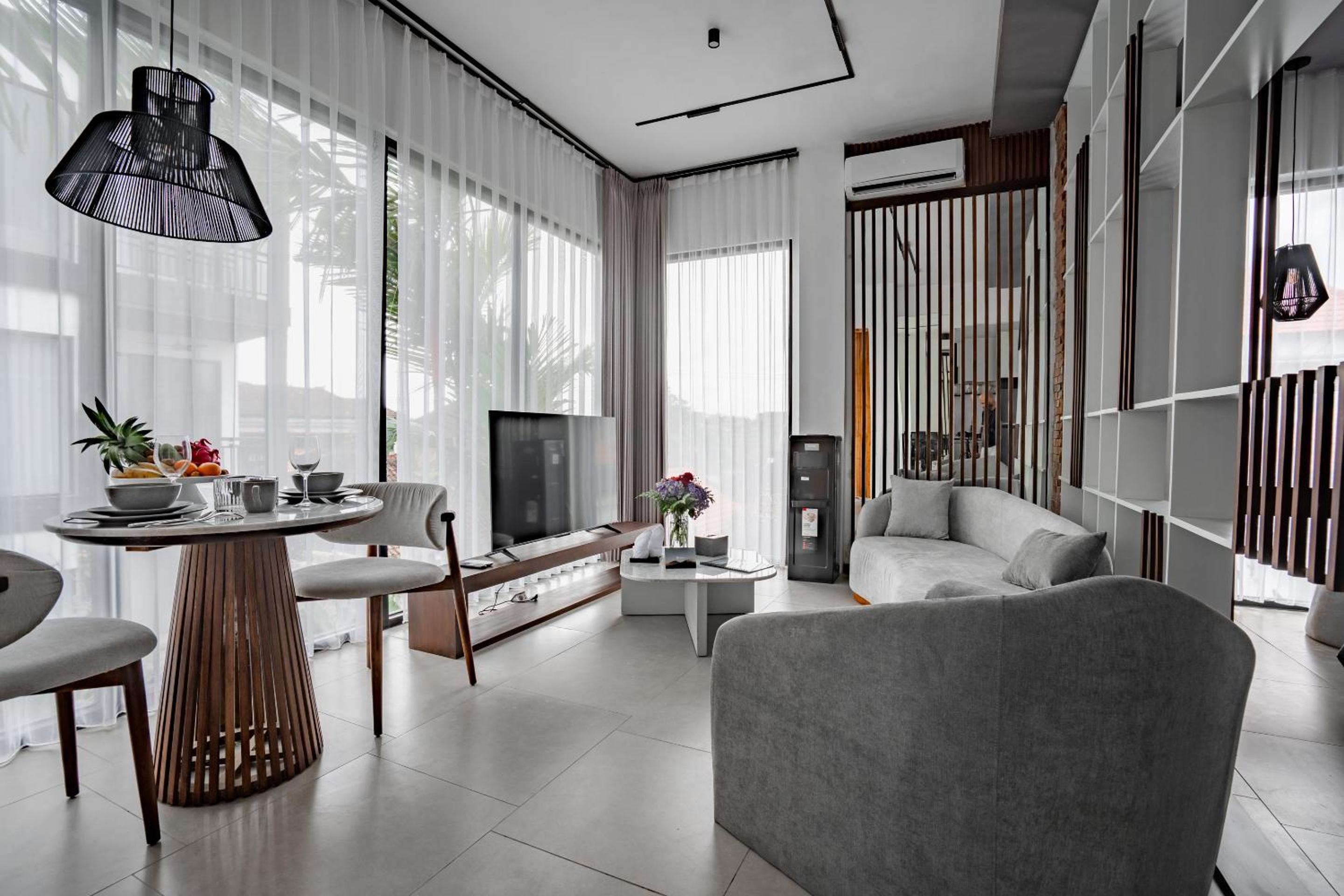 Sebelas Apartments by EVDEkimi - The Residence with Authentic Cafe in Ubud Center