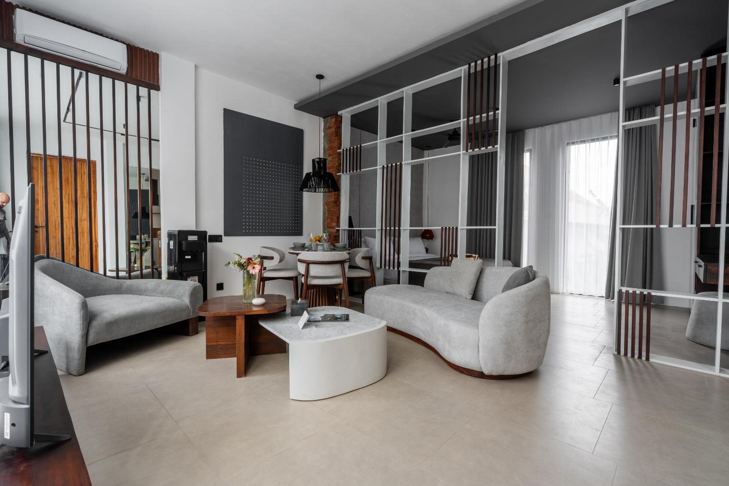 Sebelas Apartments by EVDEkimi - The Residence with Authentic Cafe in Ubud Center