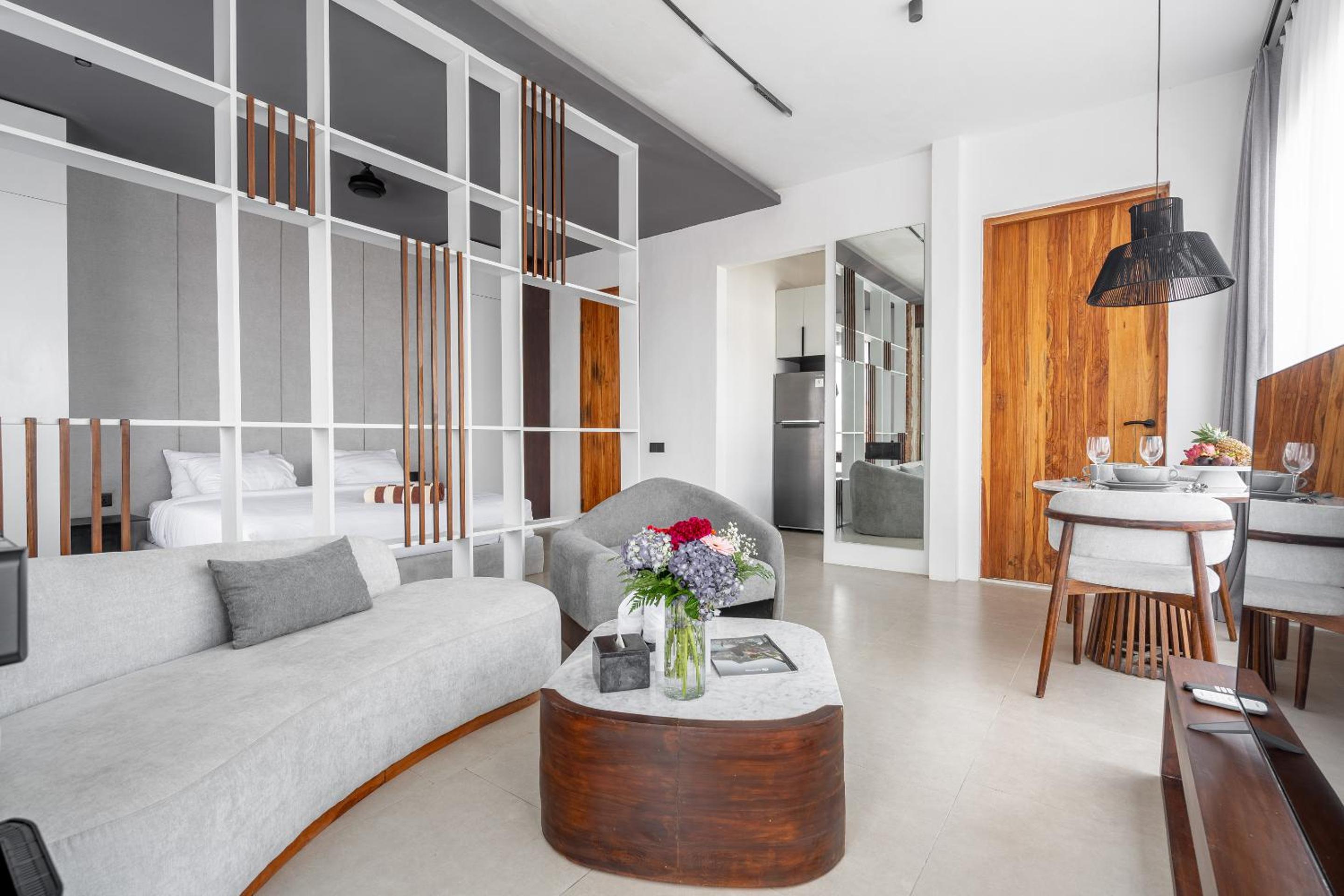 Sebelas Apartments by EVDEkimi - The Residence with Authentic Cafe in Ubud Center