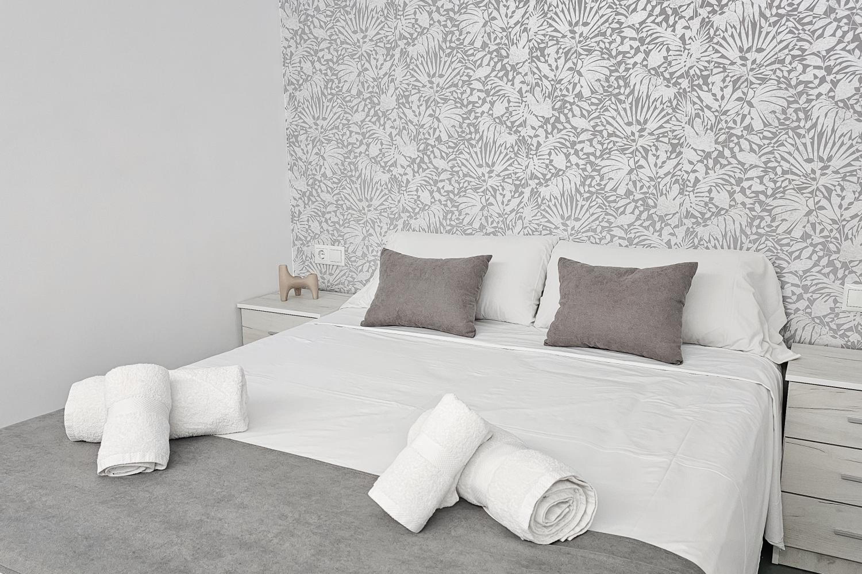 Ro's Lil Suites San Juan Alicante