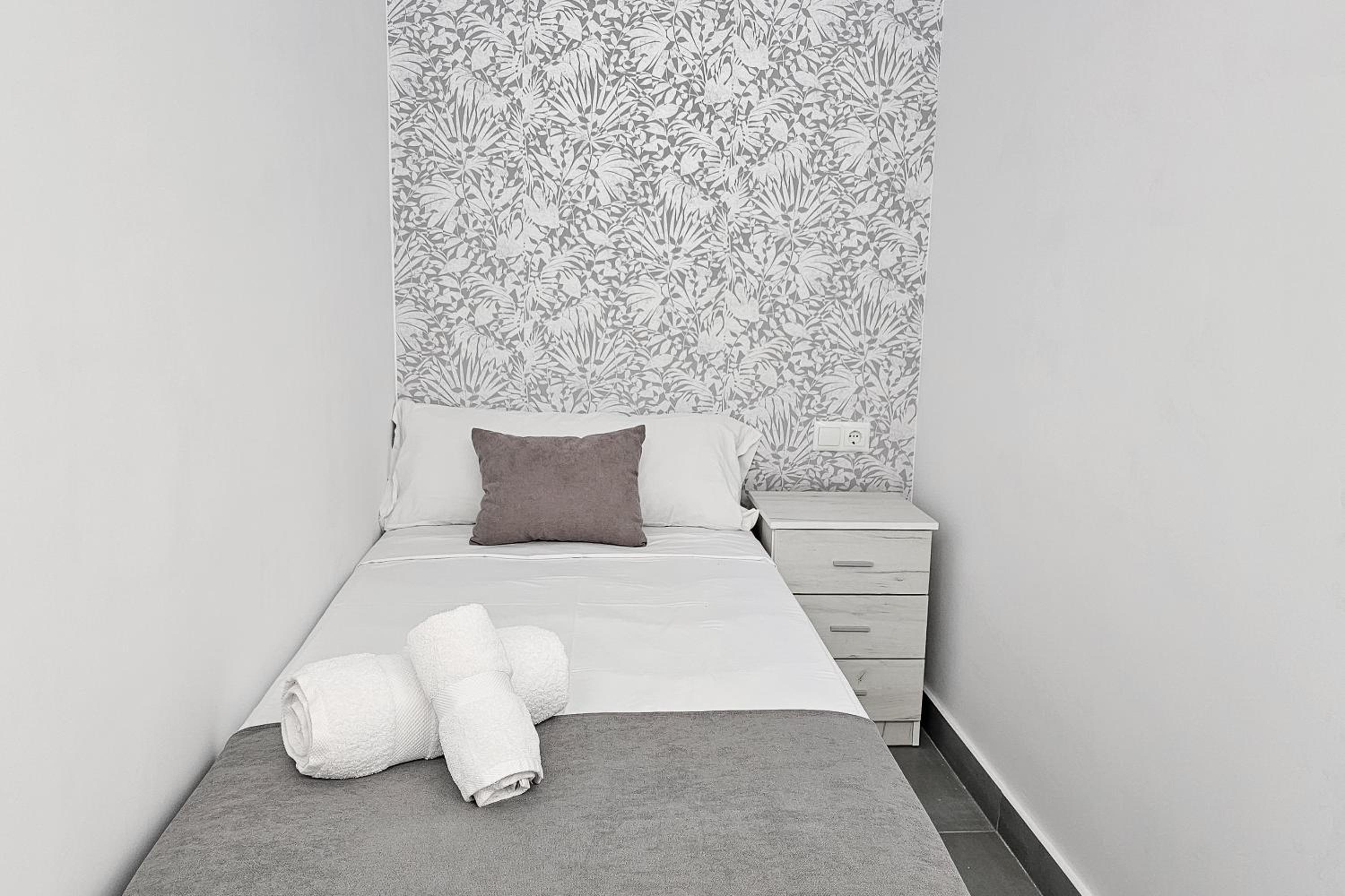 Ro's Lil Suites San Juan Alicante