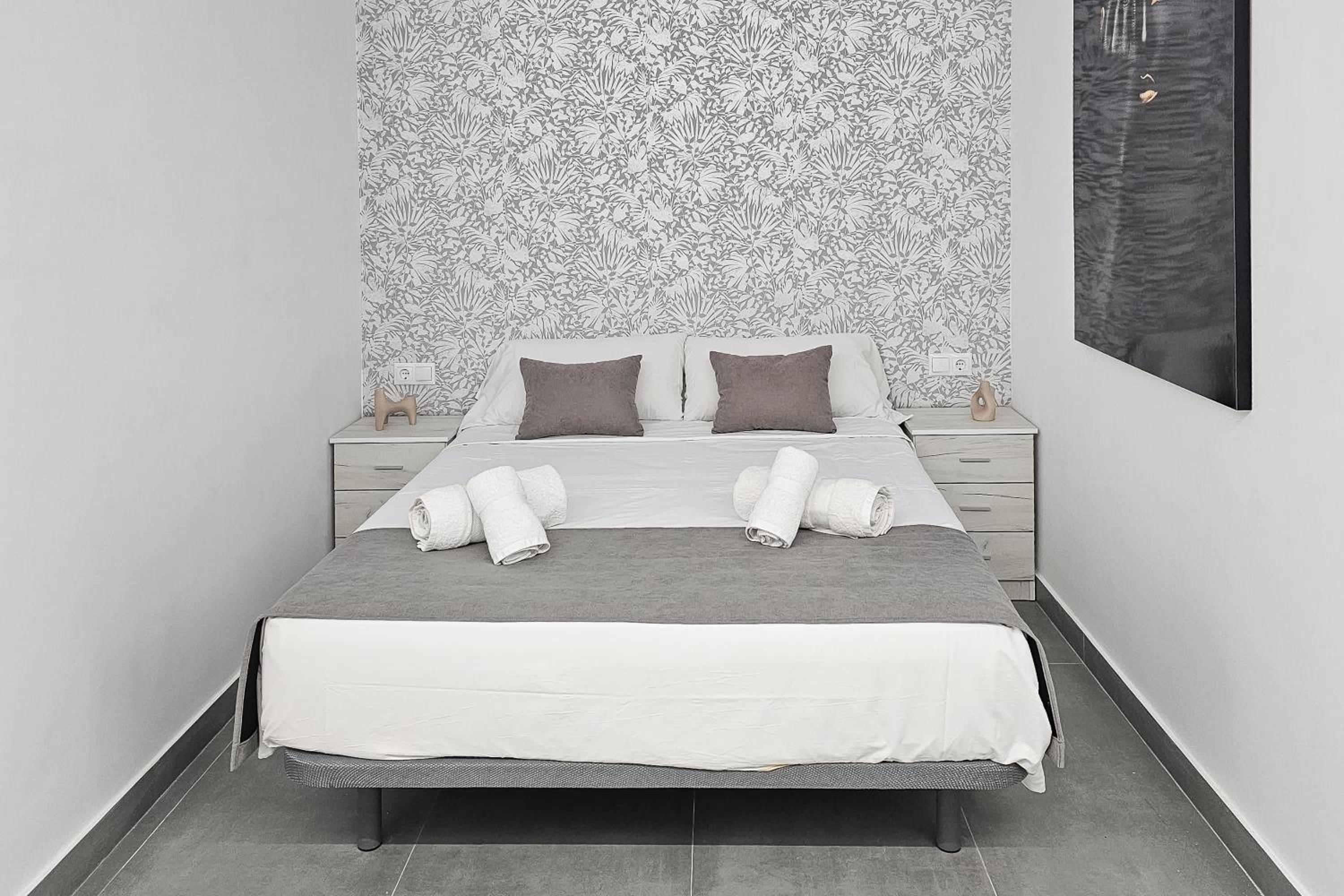 Ro's Lil Suites San Juan Alicante