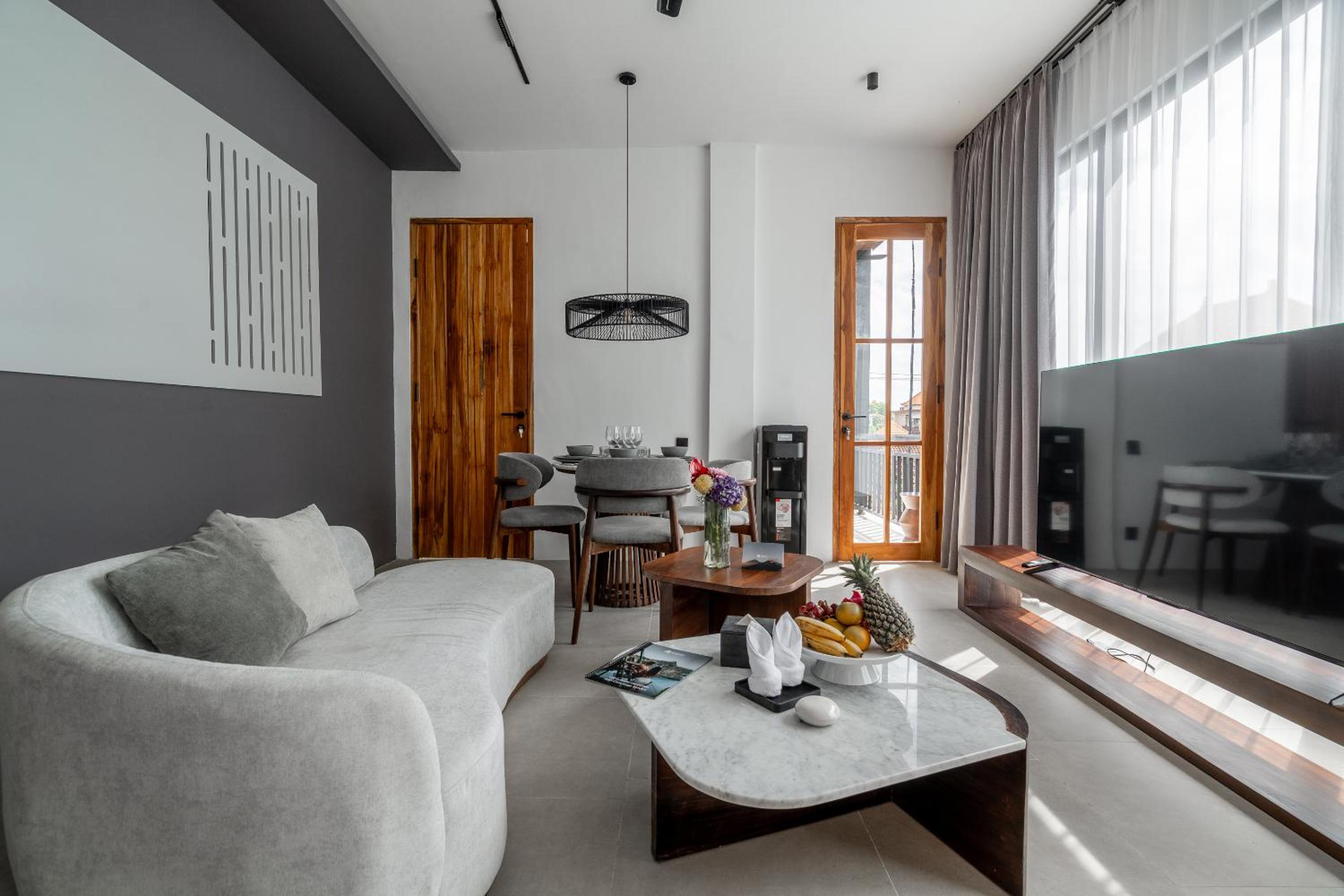 Sebelas Apartments by EVDEkimi - The Residence with Authentic Cafe in Ubud Center