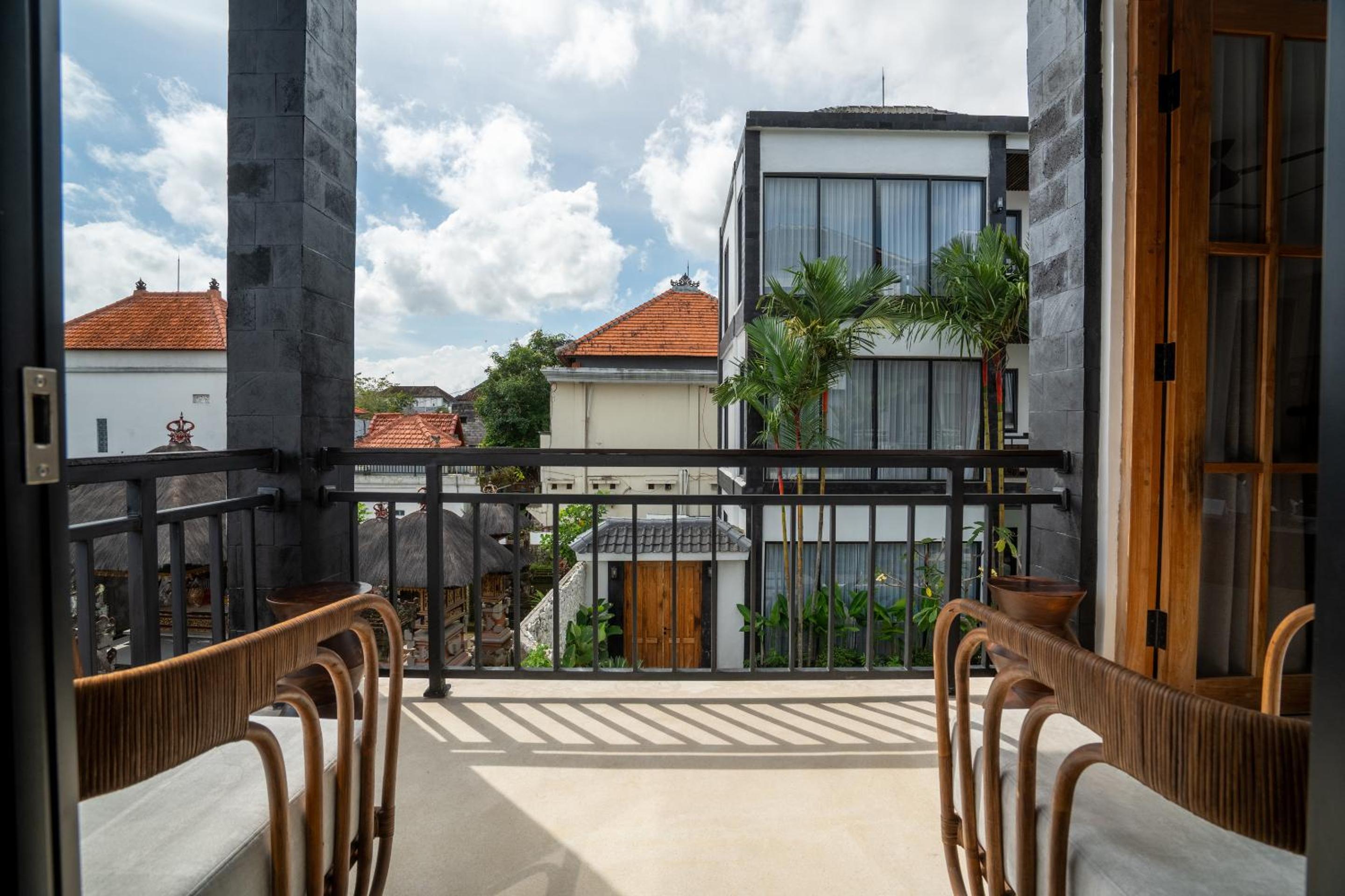 Sebelas Apartments by EVDEkimi - The Residence with Authentic Cafe in Ubud Center