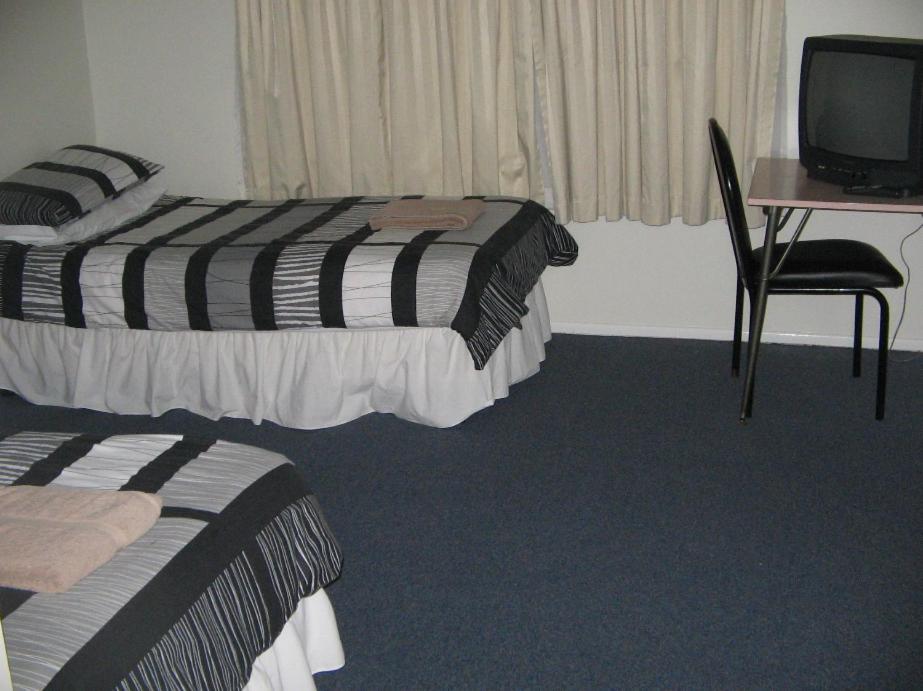 River Park Motor Inn