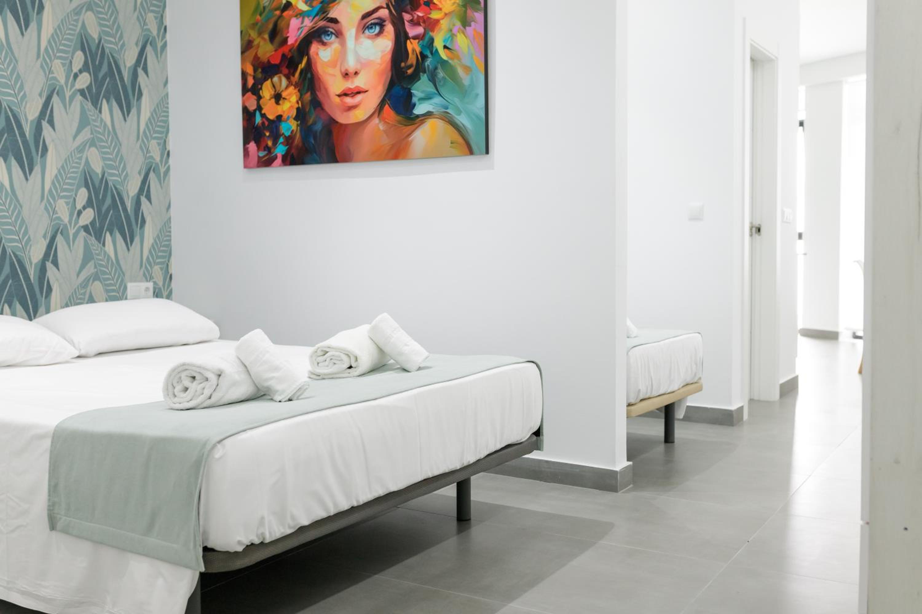 Ro's Lil Suites San Juan Alicante