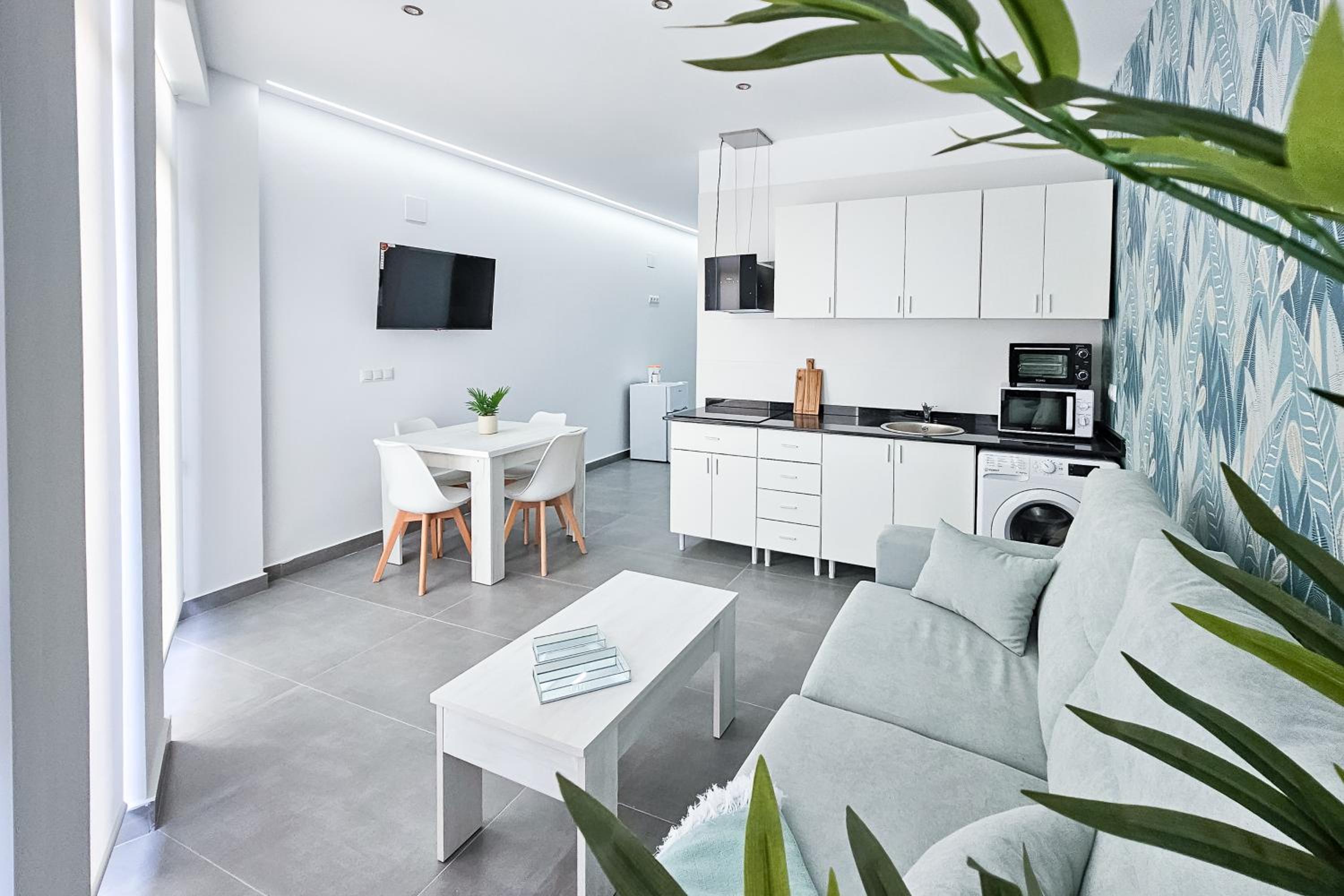 Ro's Lil Suites San Juan Alicante