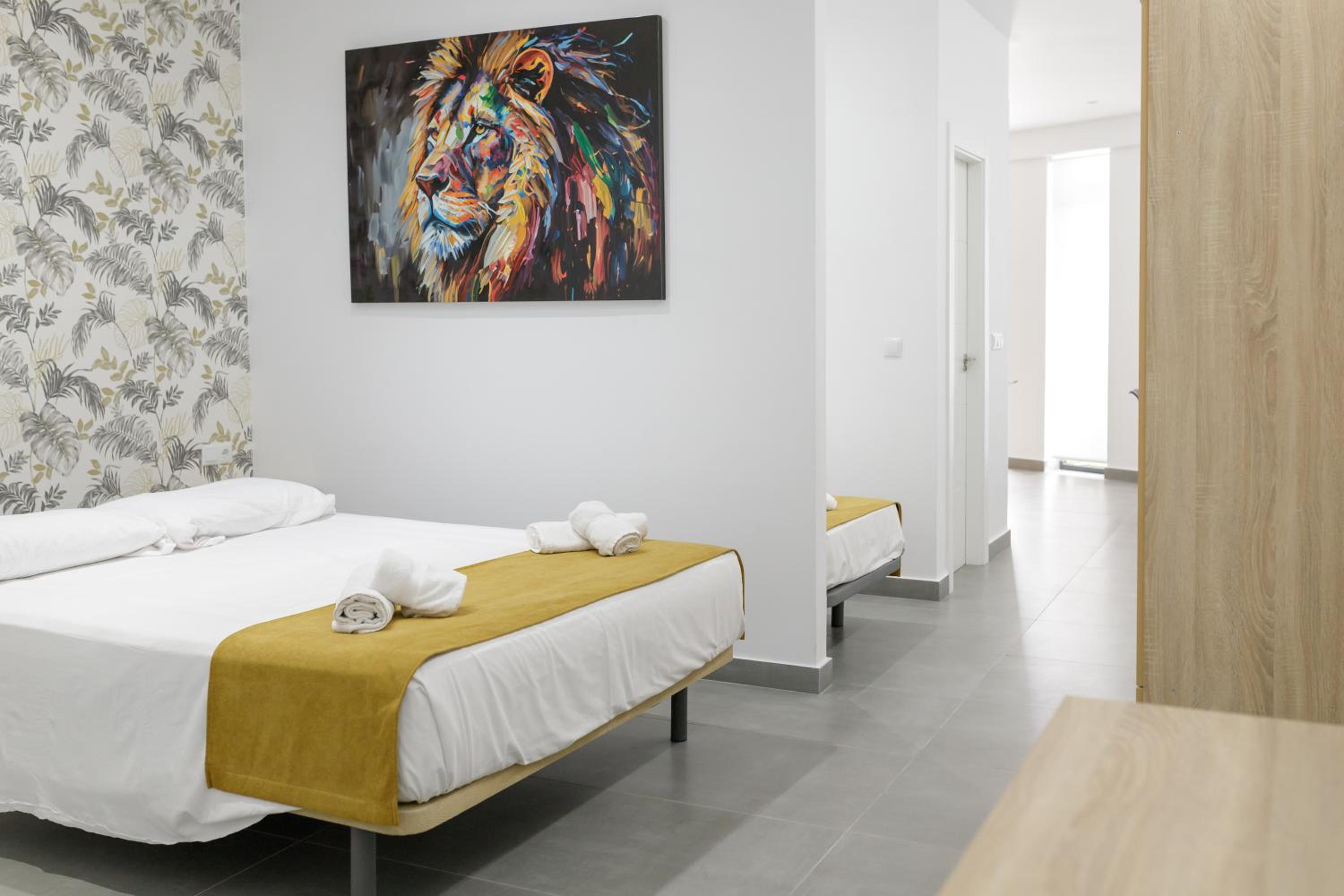 Ro's Lil Suites San Juan Alicante