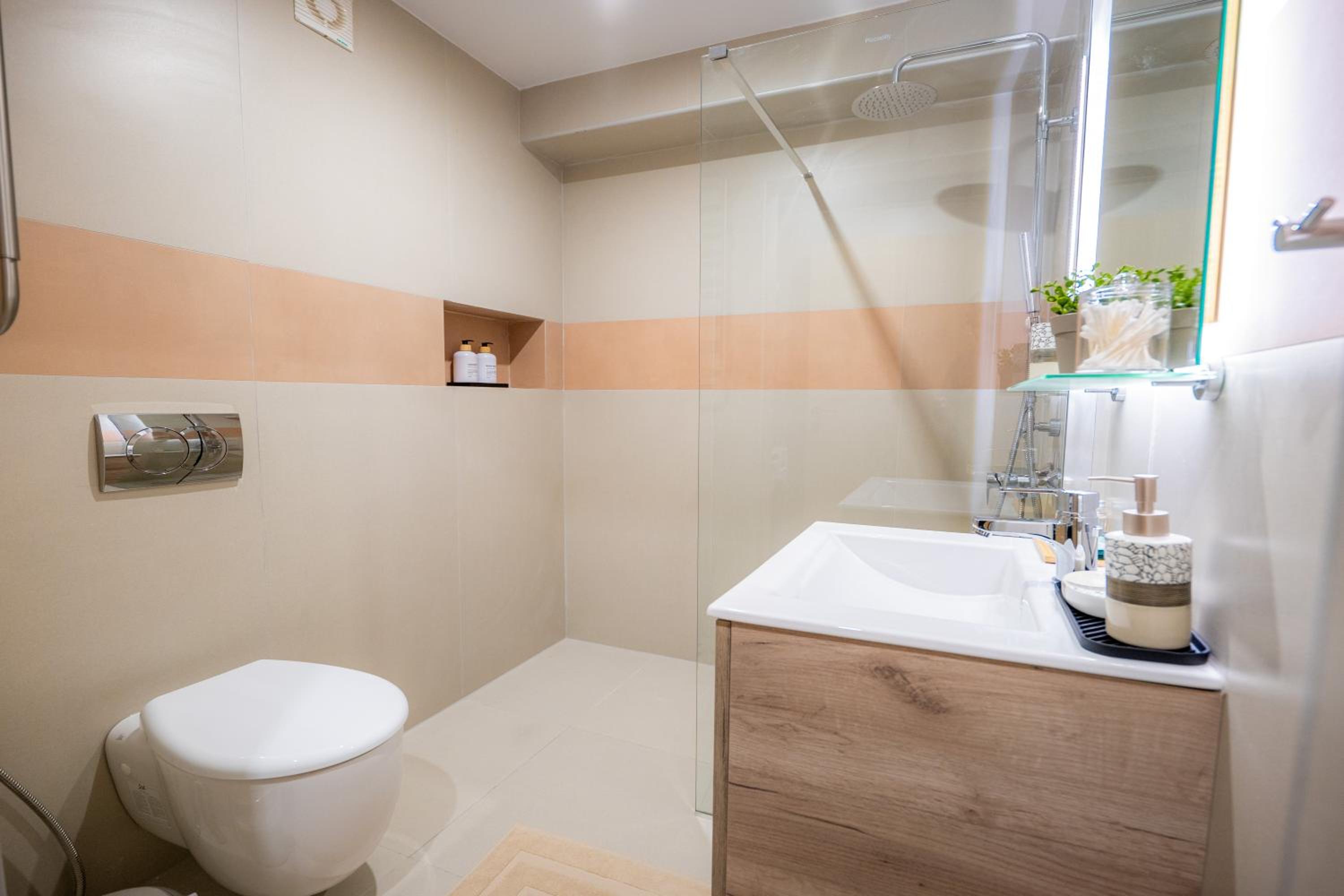 Vayas Residences - Agora