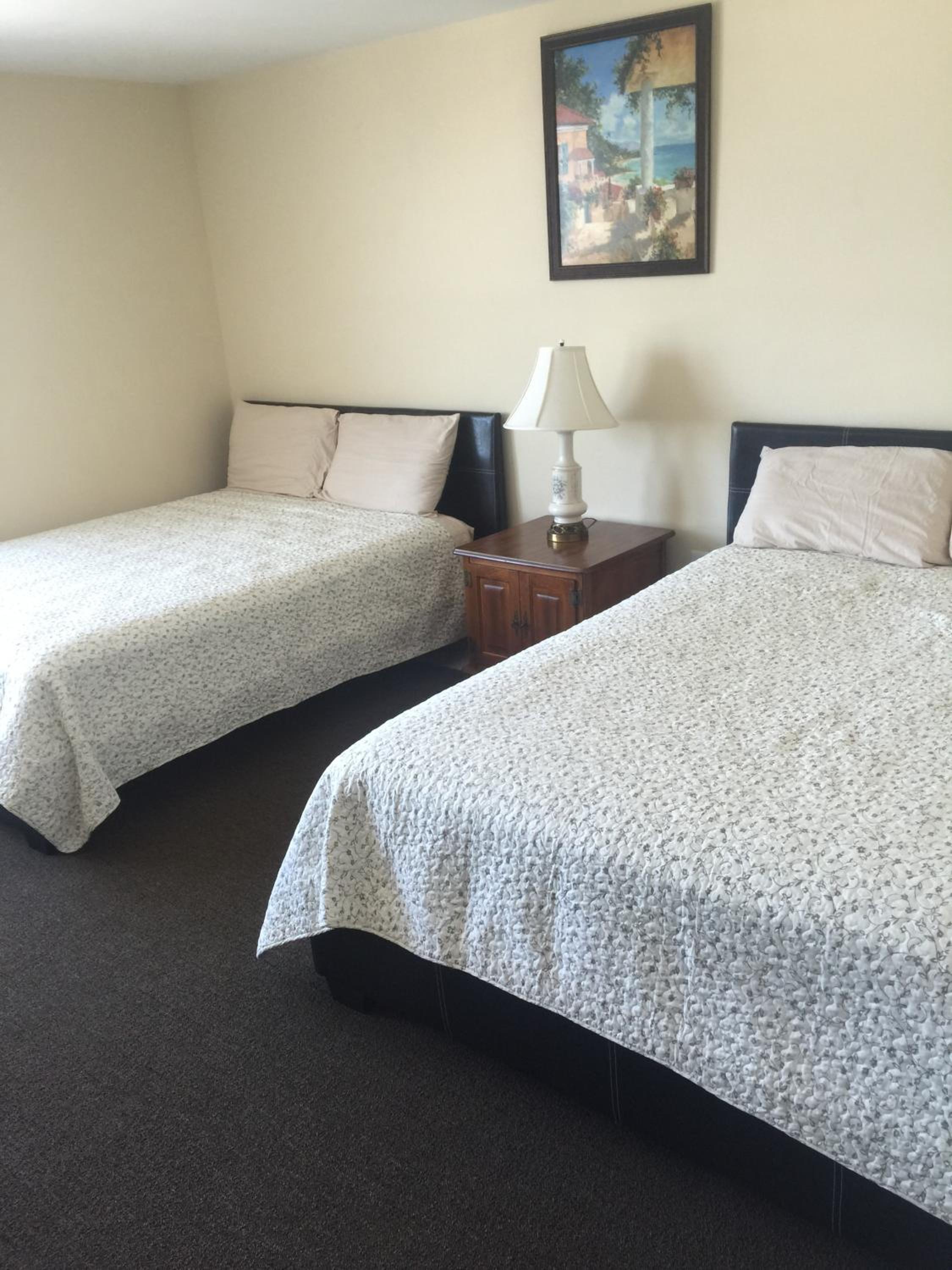 Misquamicut Beach Front Inn