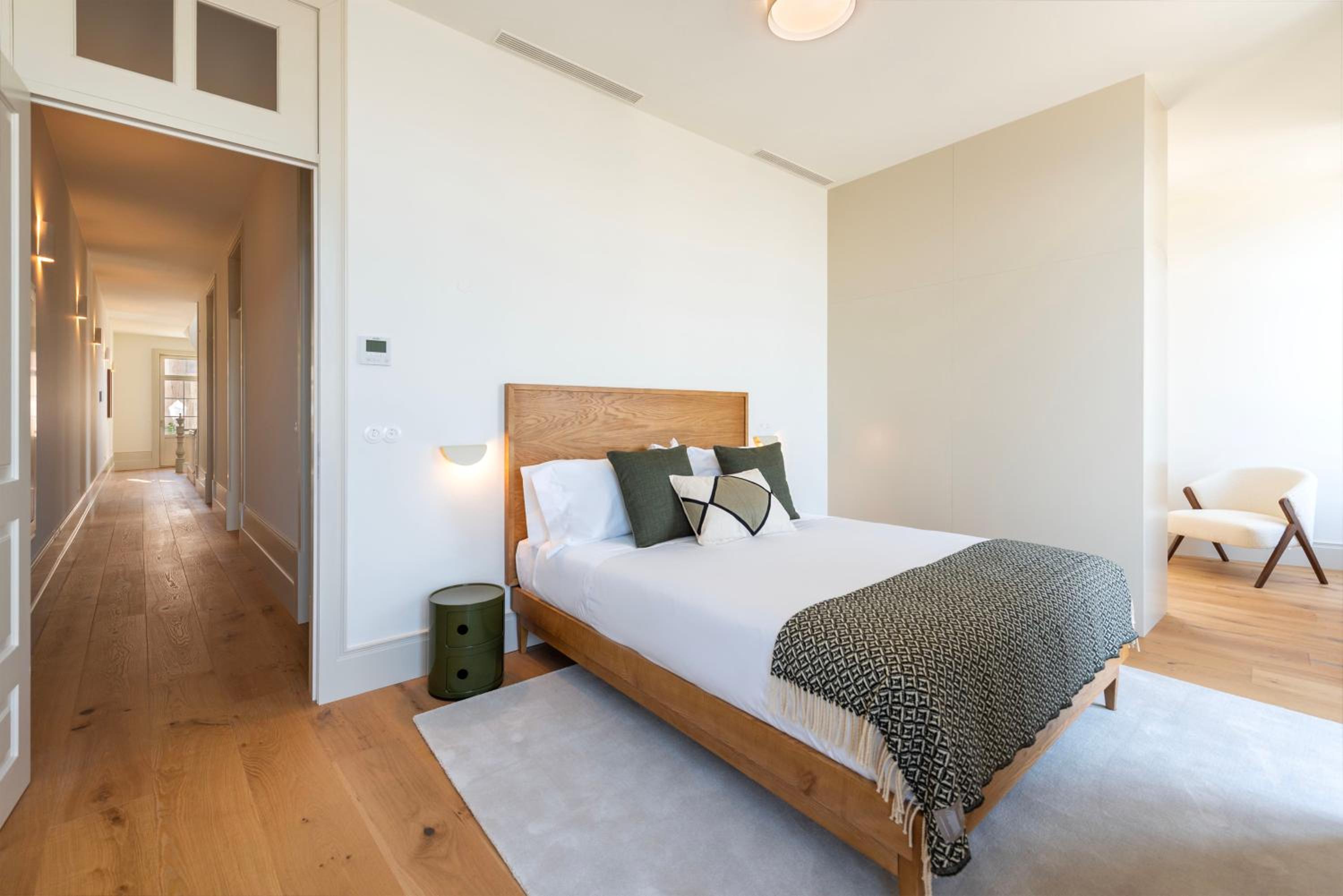 Oceanfront Villa Near Porto Historical Centre