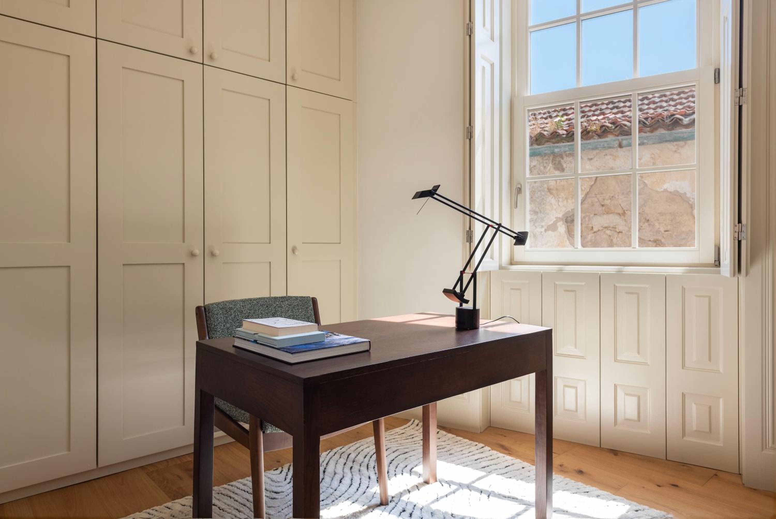 Oceanfront Villa Near Porto Historical Centre