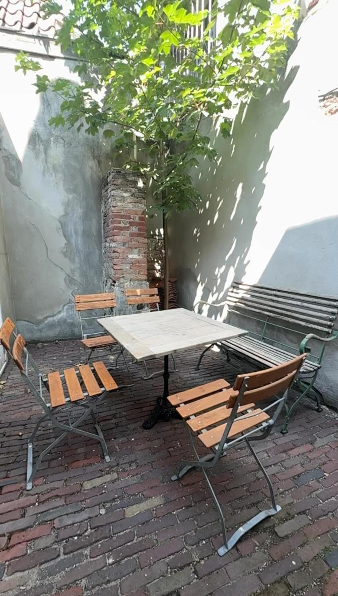 Barbera Guesthouse Hotel Apartments - Experience local life in the Old Centre