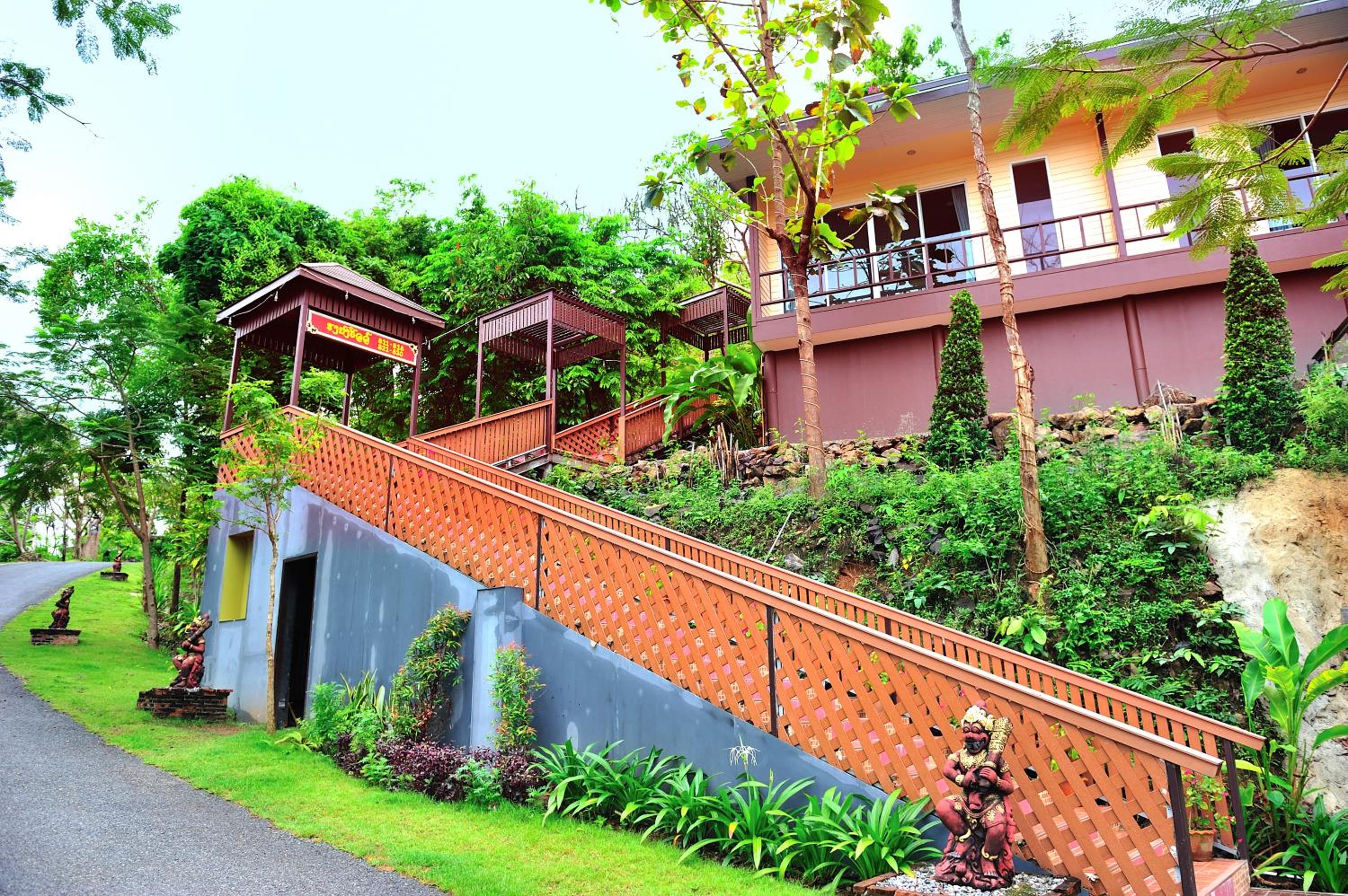 Raya Buri Resort Kanchanaburi