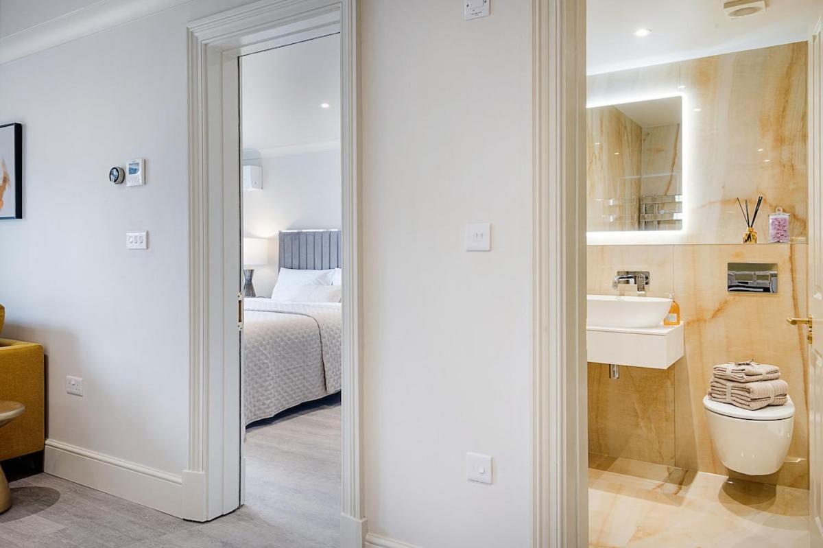 Hyde Park Suites-5