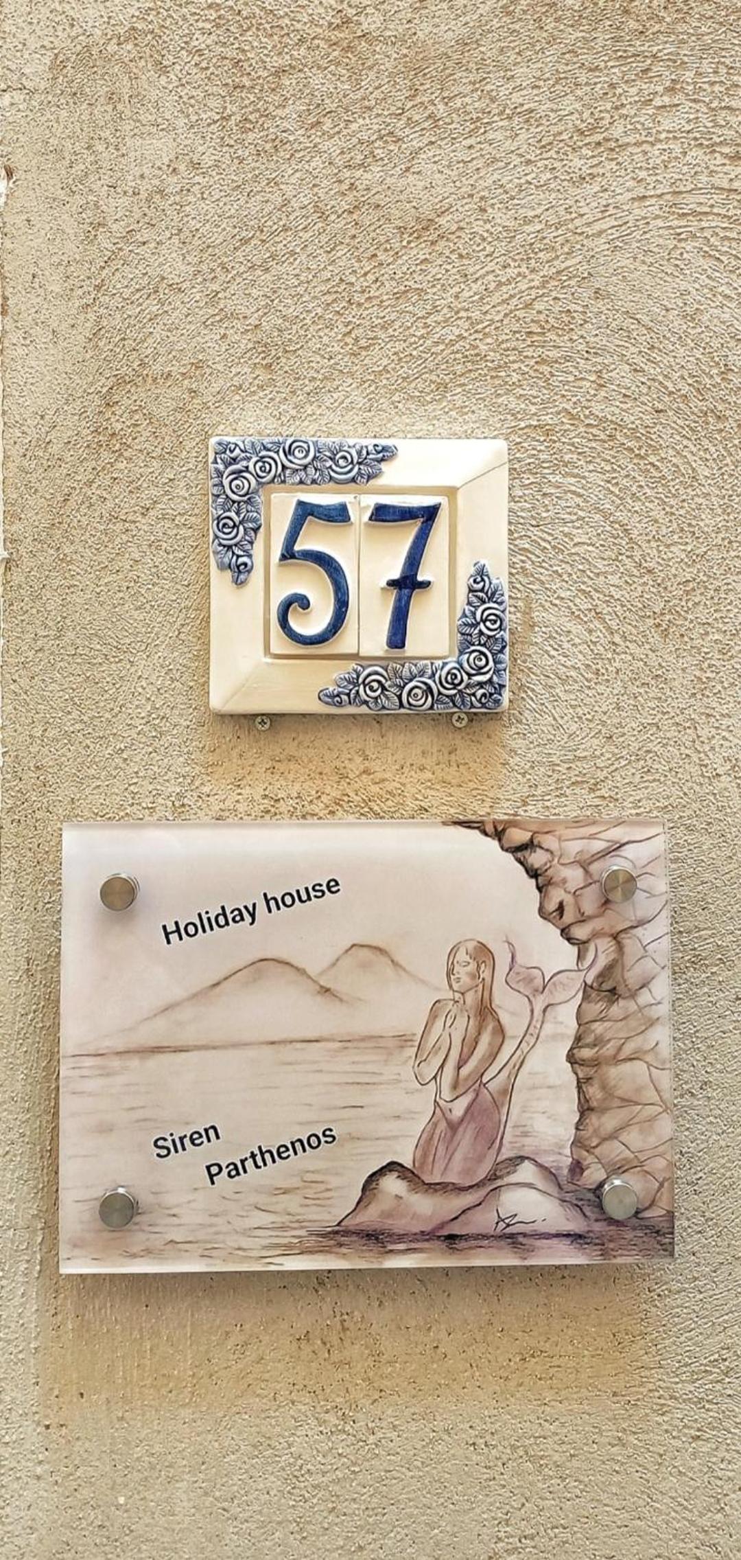 Holiday House Siren Parthenos