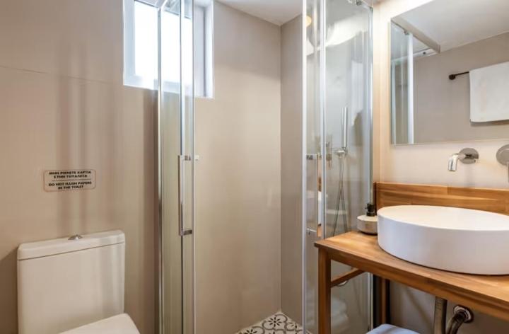 Meliti apartment kalamata Serenity and Luxury by the Sea