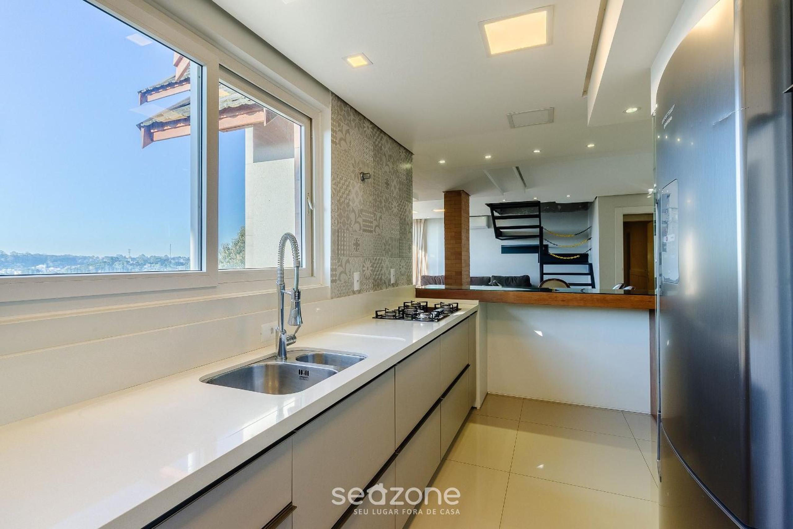 Apt w/ BBQ, 3 bedr, 700 m from Lago Negro ALT0402