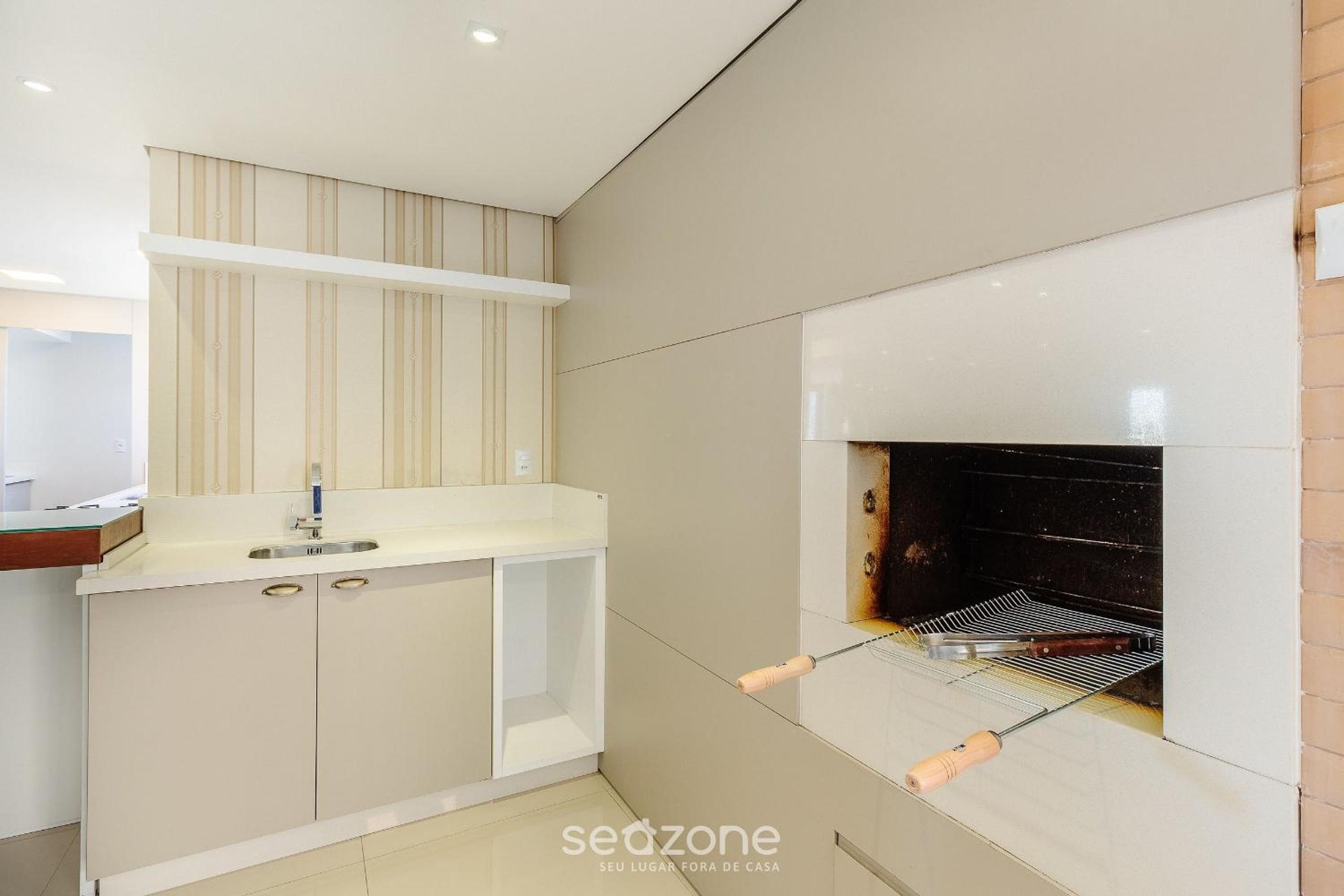 Apt w/ BBQ, 3 bedr, 700 m from Lago Negro ALT0402
