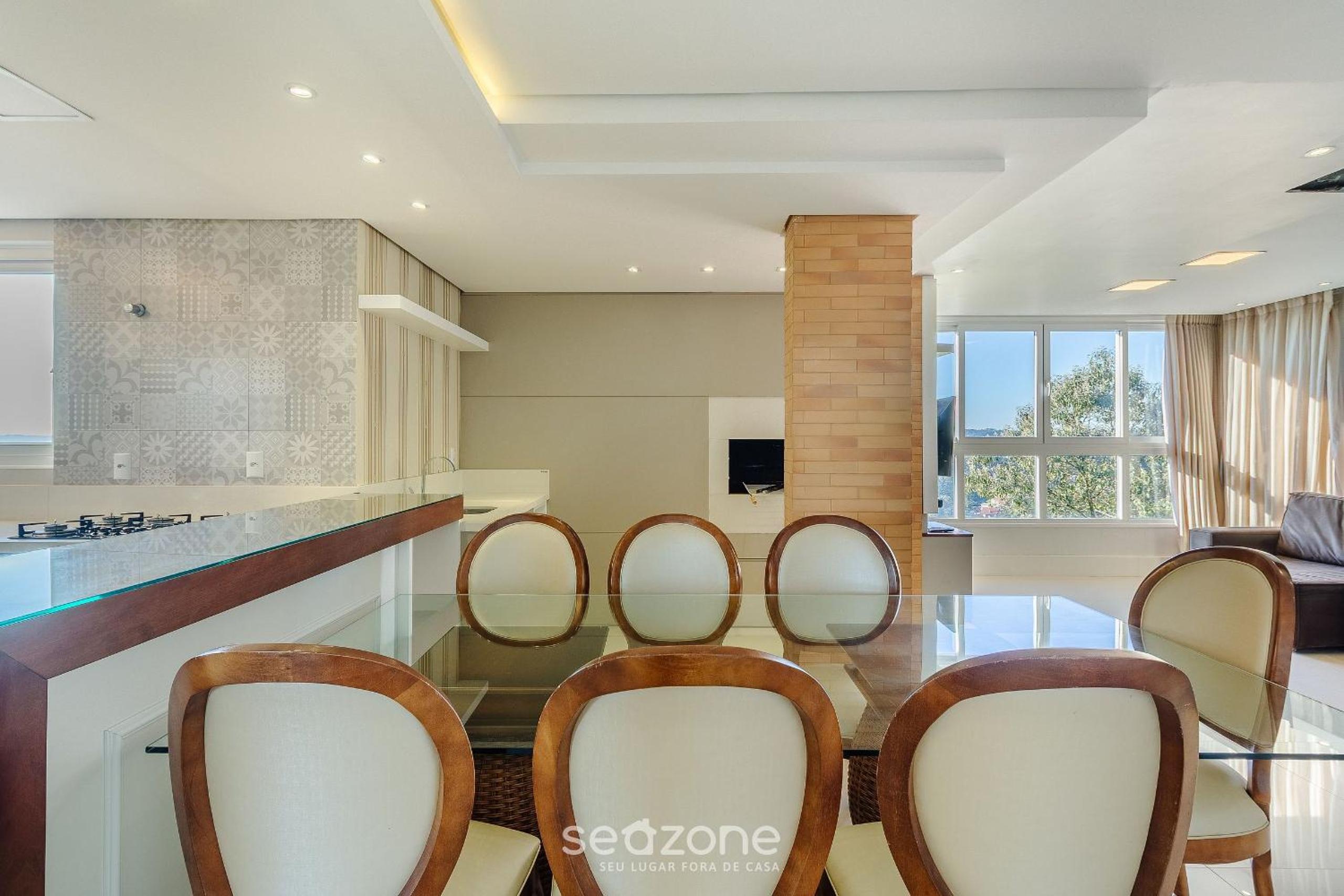 Apt w/ BBQ, 3 bedr, 700 m from Lago Negro ALT0402